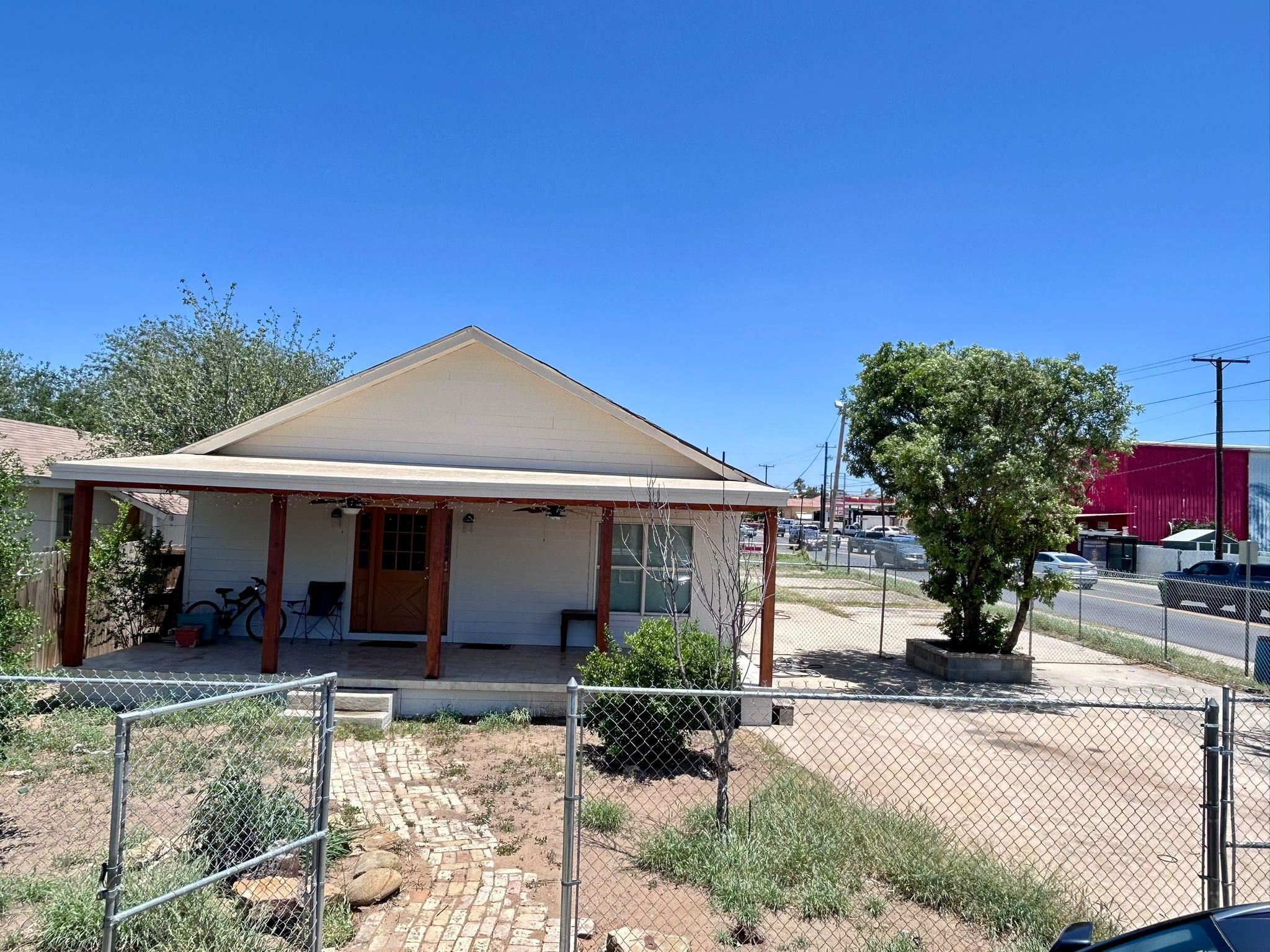 1520 Cortez St Property Photo 1