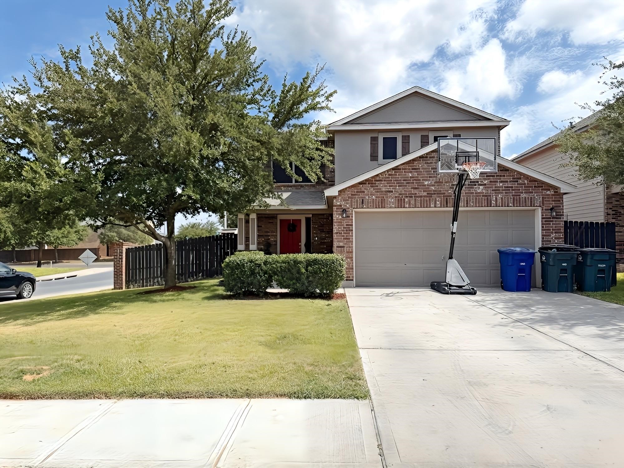 743 Andalucia Dr Property Photo 1