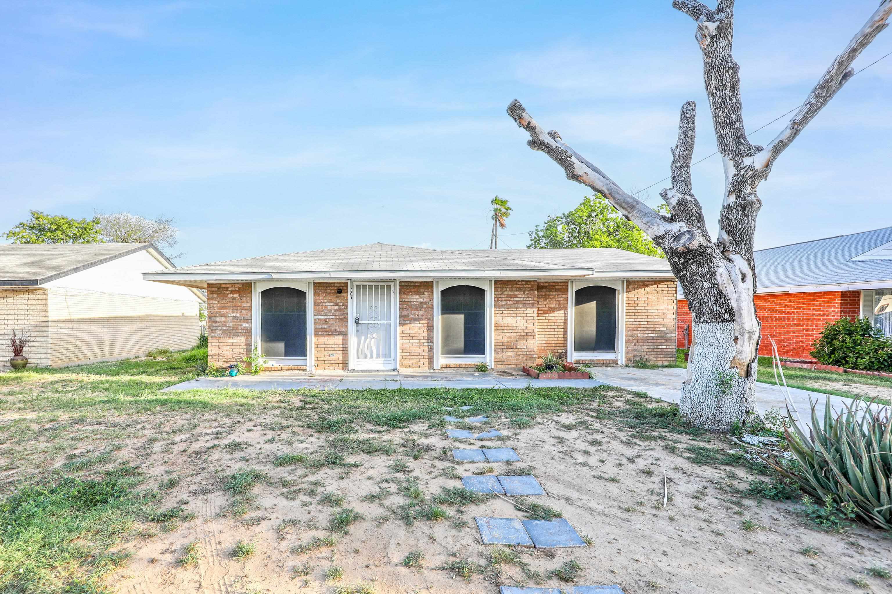 607 Taylor St Property Photo 1