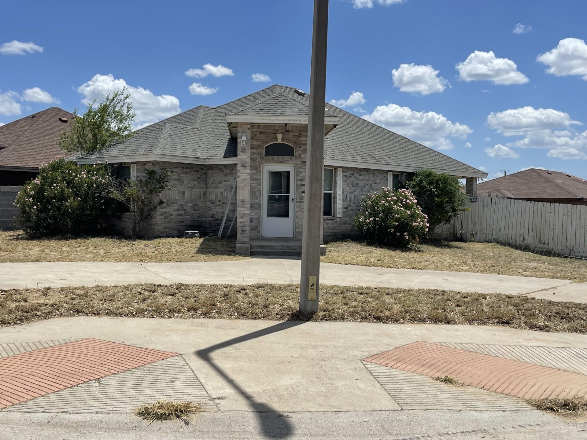 4702 Nogalitos Ln