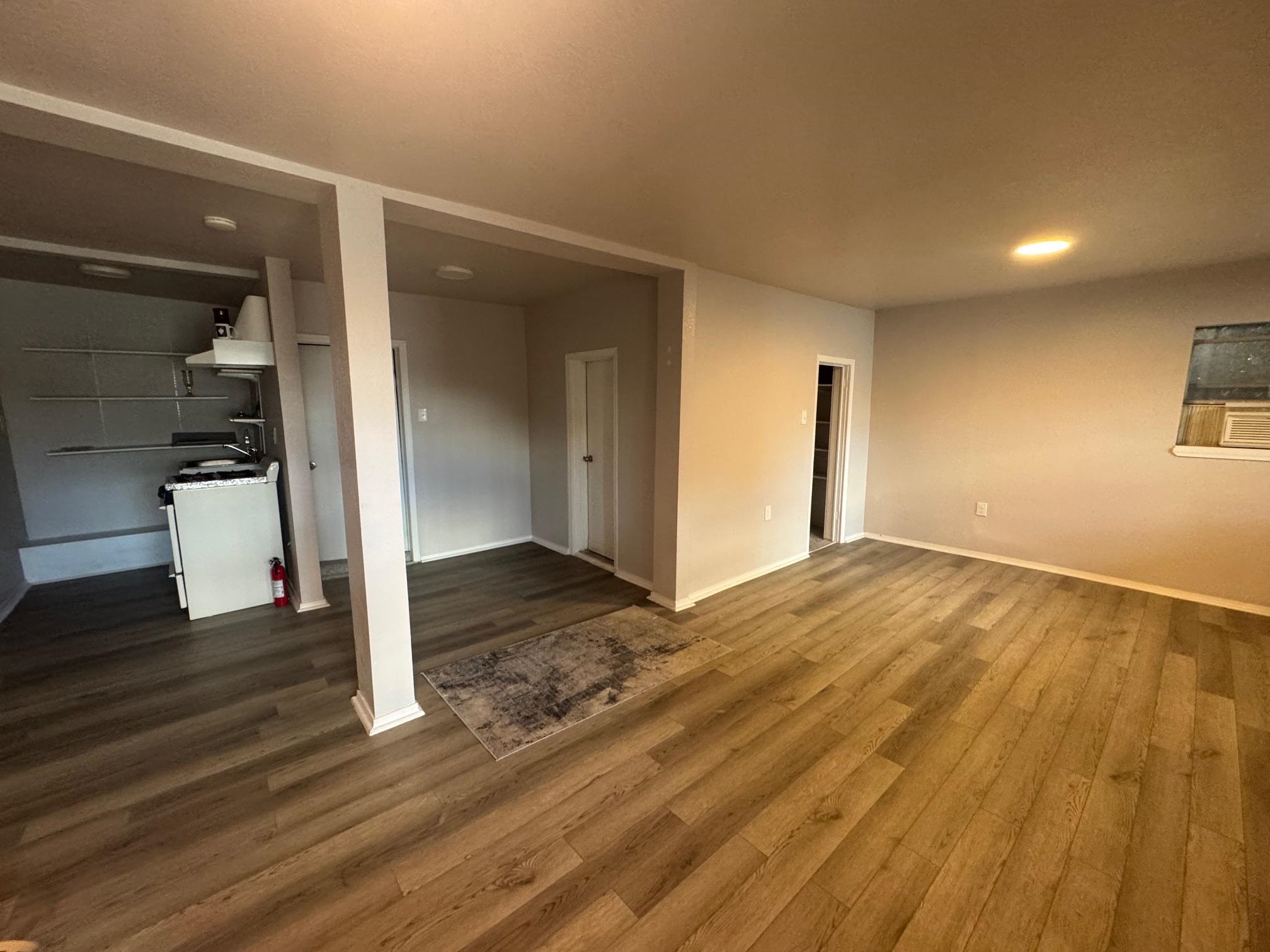 520 Hidalgo St 1 Property Photo 3