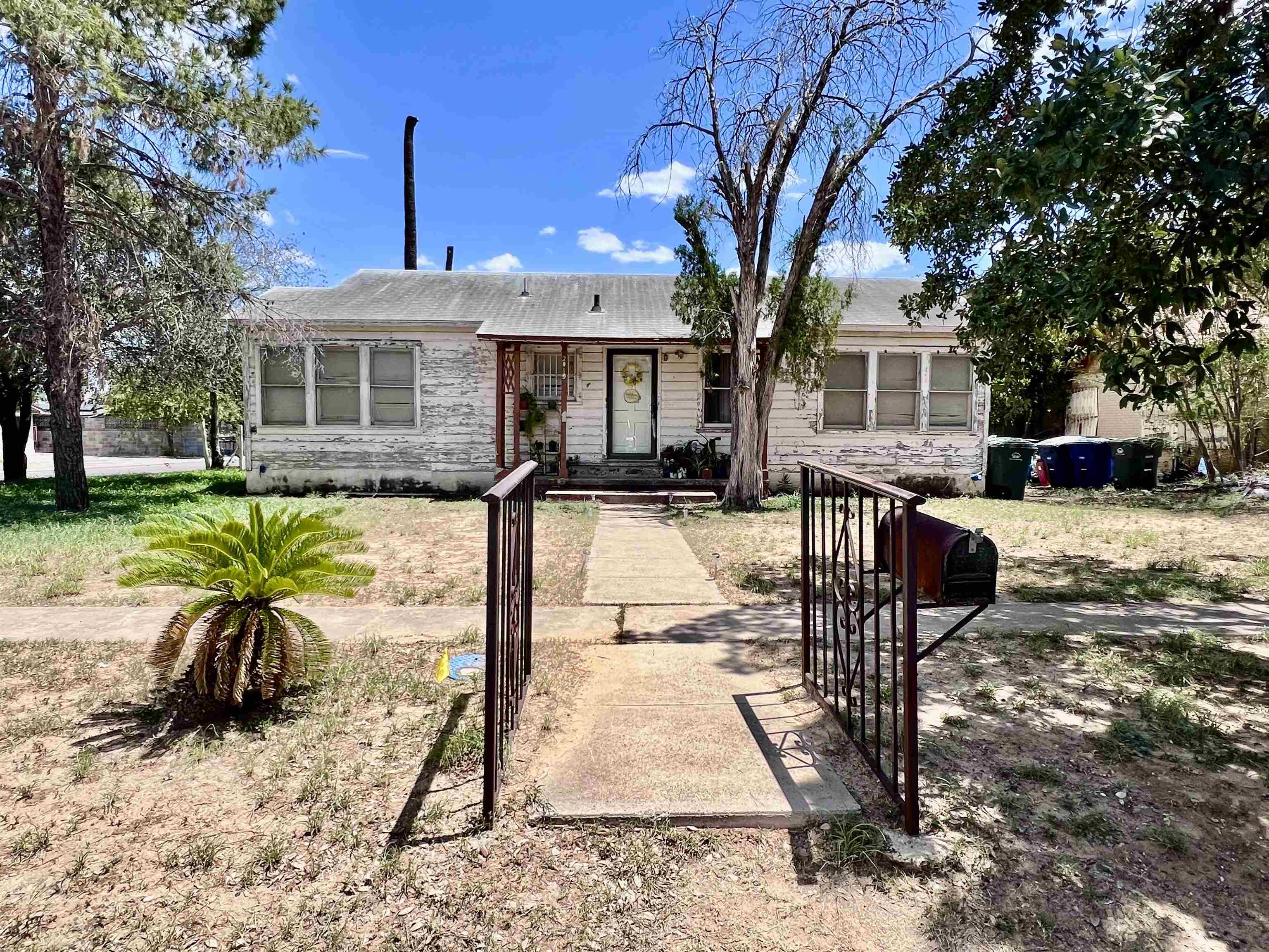 2019 Guerrero St Property Photo 1