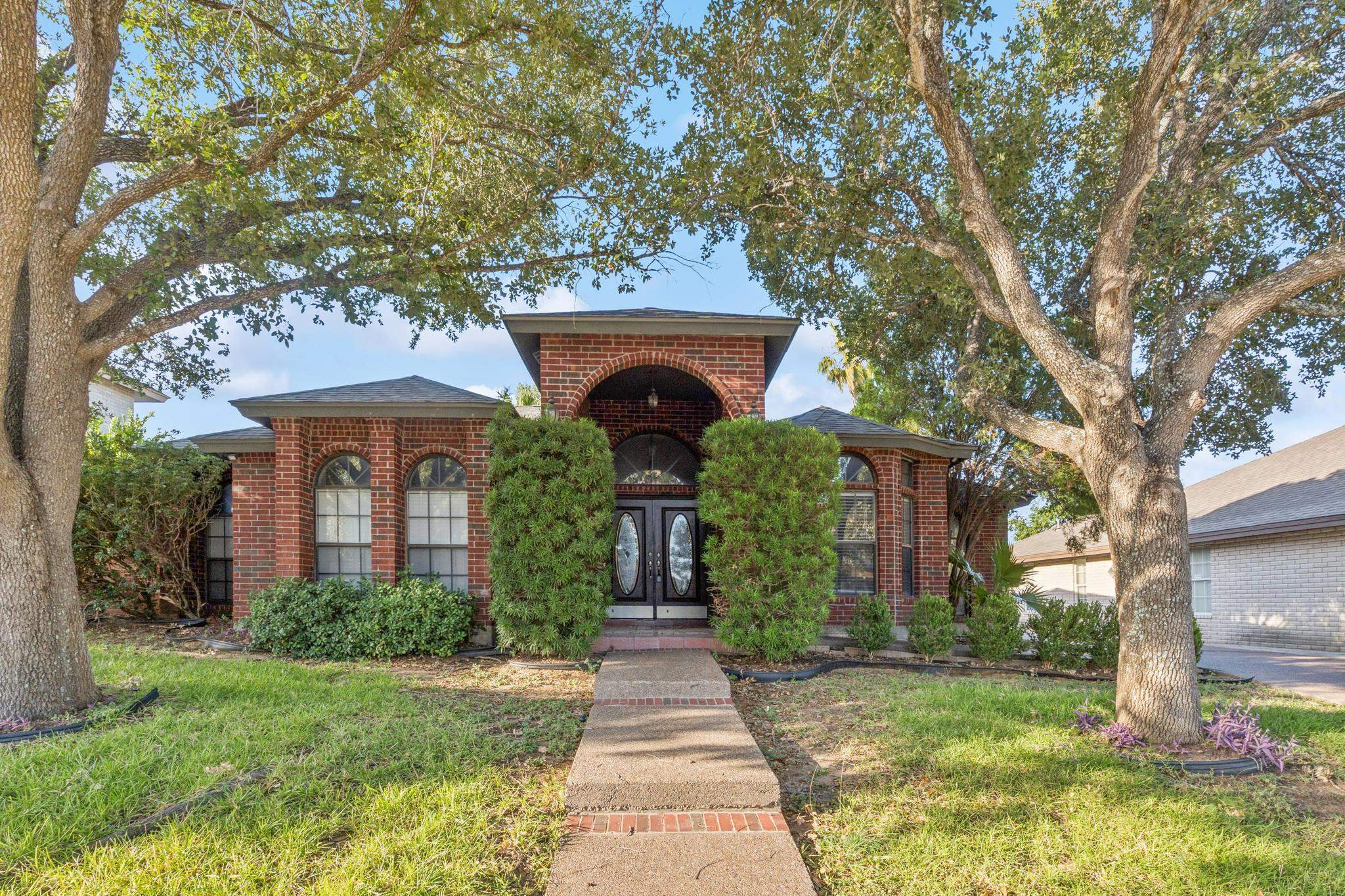 1303 Glen Ln