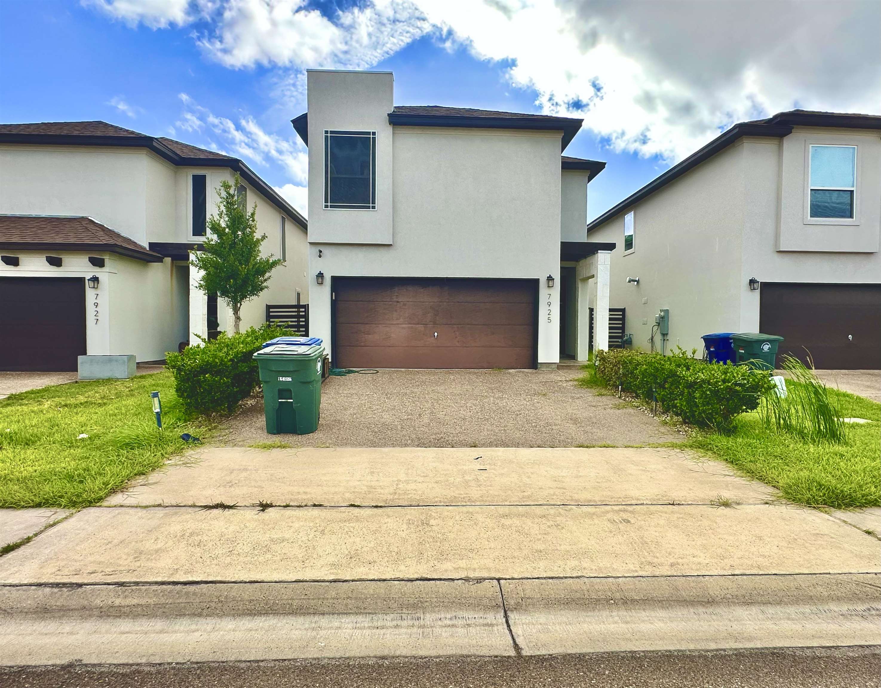 7925 Elka Lp Property Photo 1