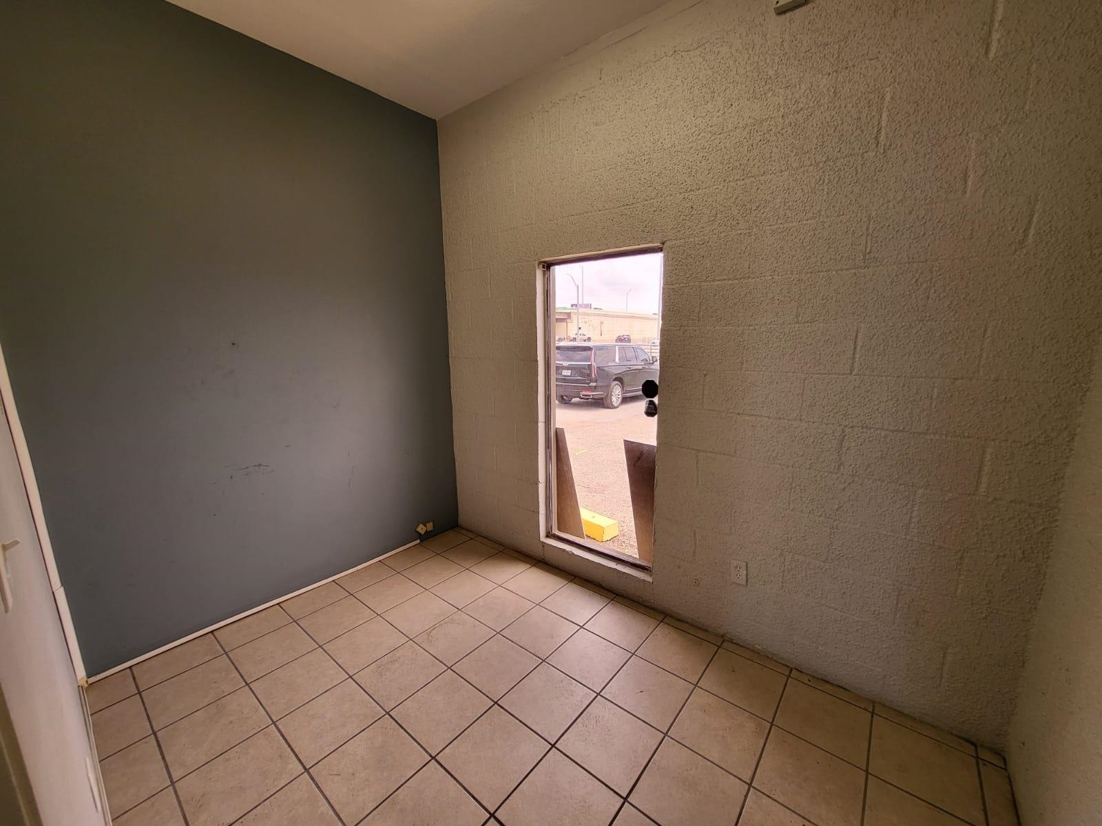 4910 E Saunders St Property Photo 11