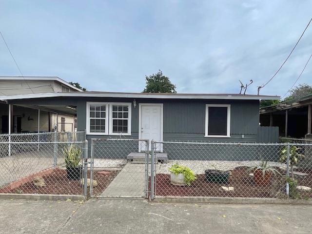 4209 Springfield Ave Property Photo 1