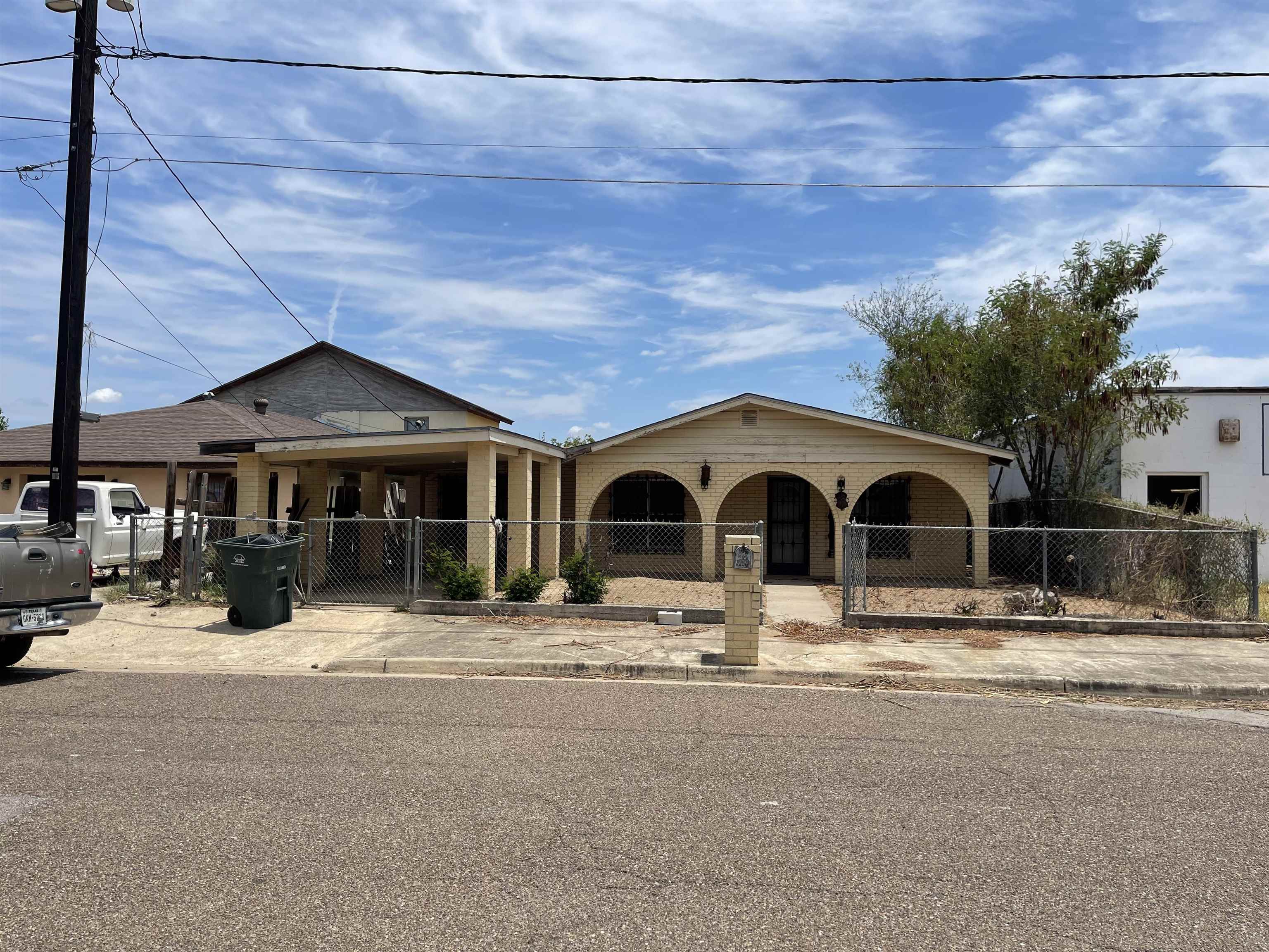 1507 Moreno Ave