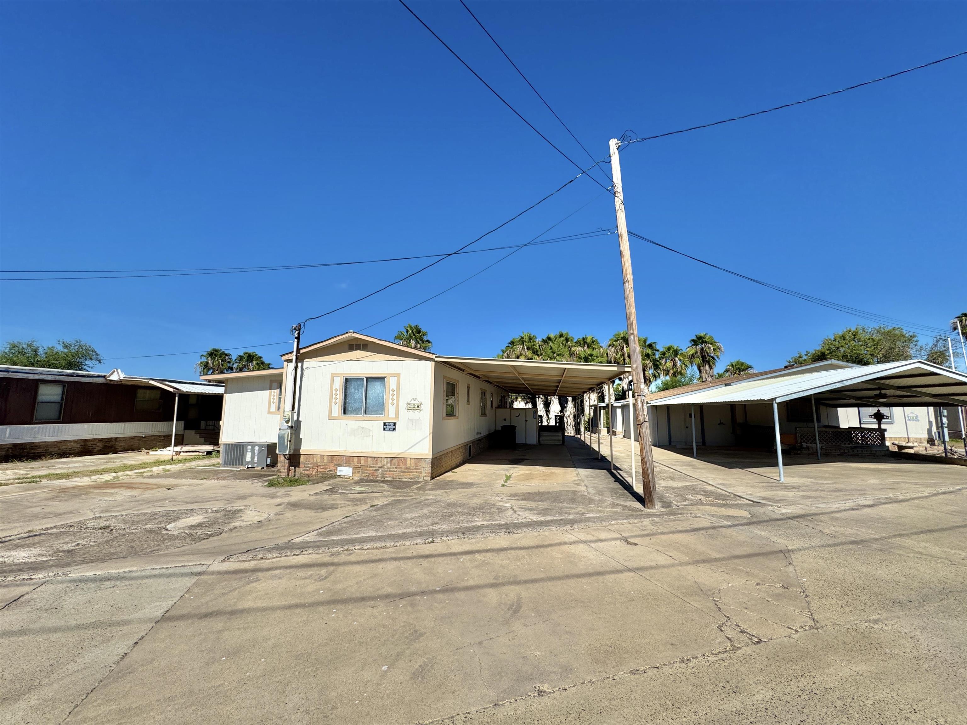 108 Sunshine Ln. Property Photo 1