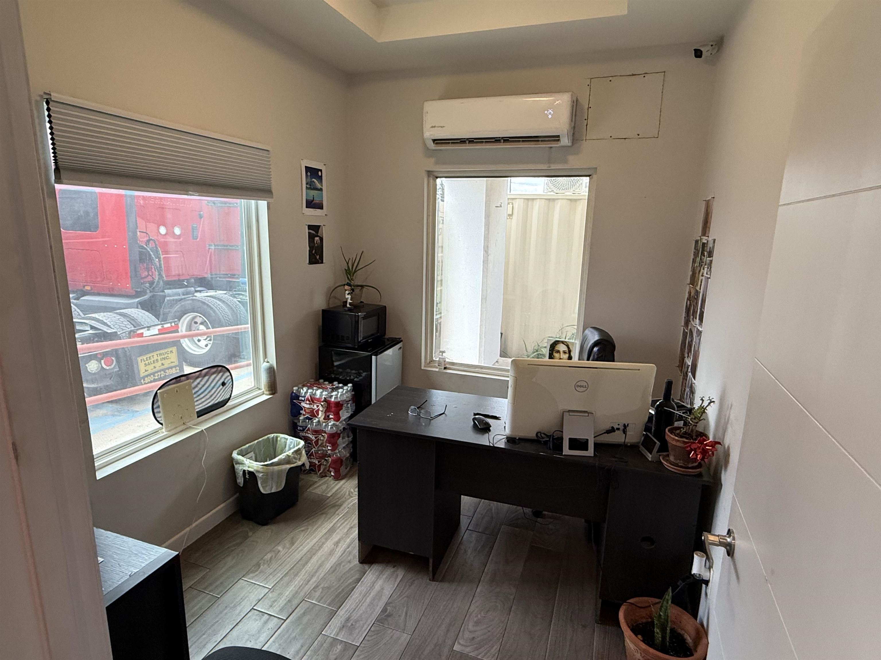 2613 San Dario Ave Property Photo 10