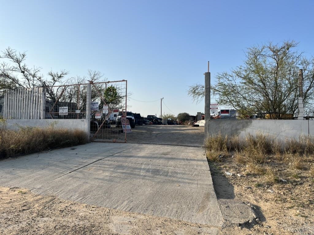 286 Chicote Rd Property Photo 1