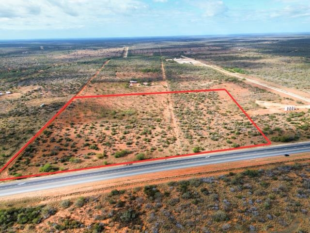 21335 N Us Highway 83 Property Photo 1