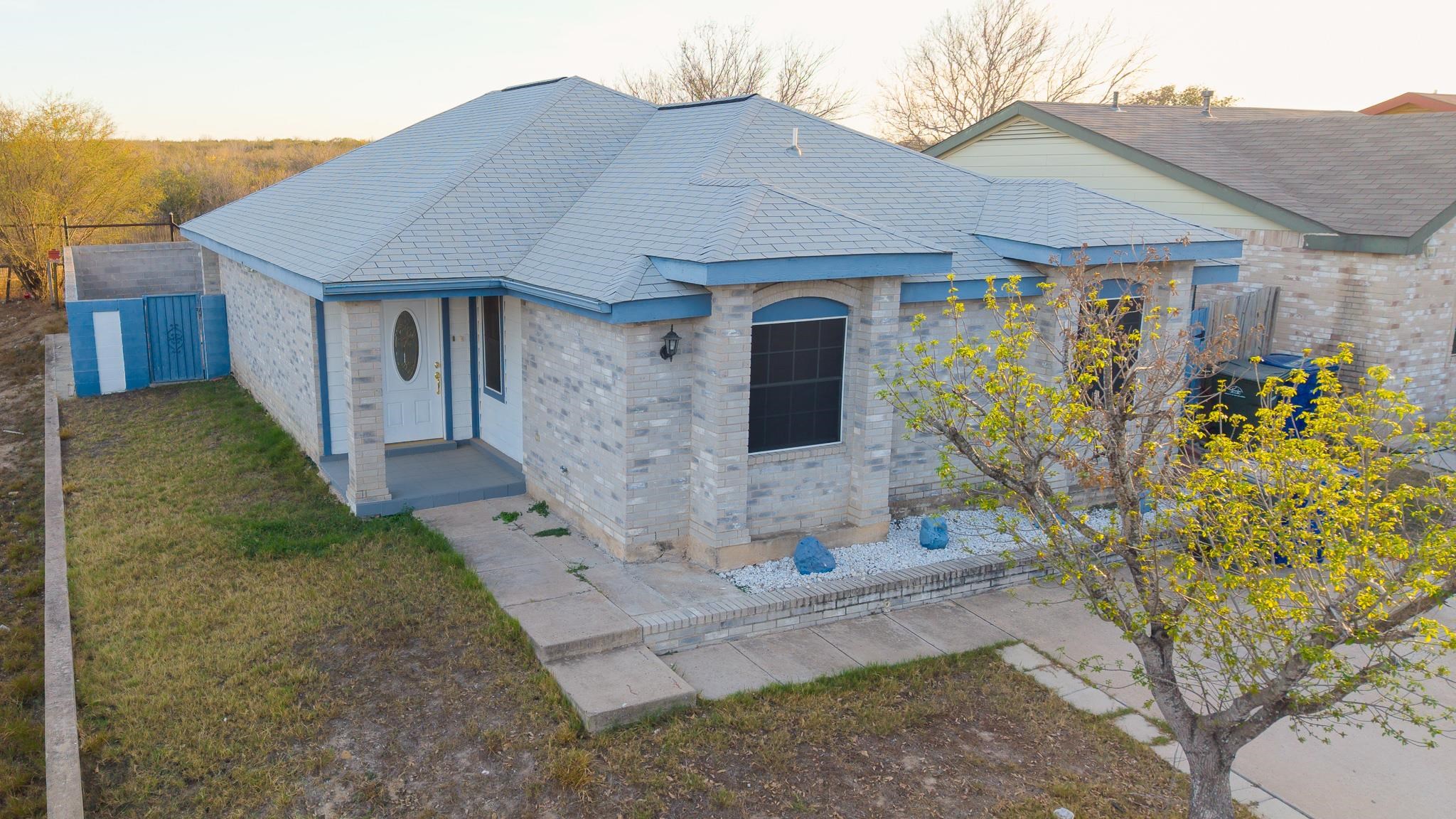725 Baretta Ct Property Photo 1