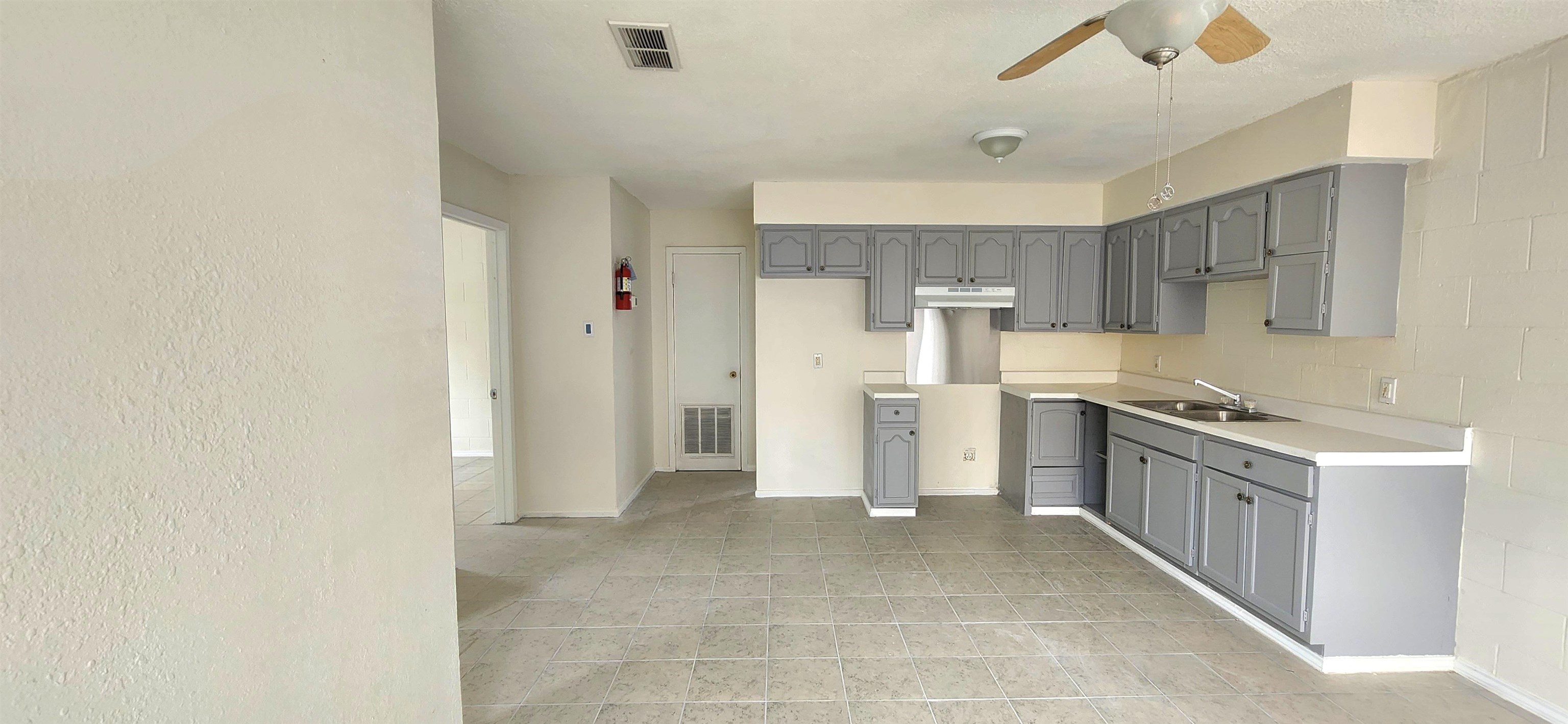 1702 Iturbide St Property Photo 22