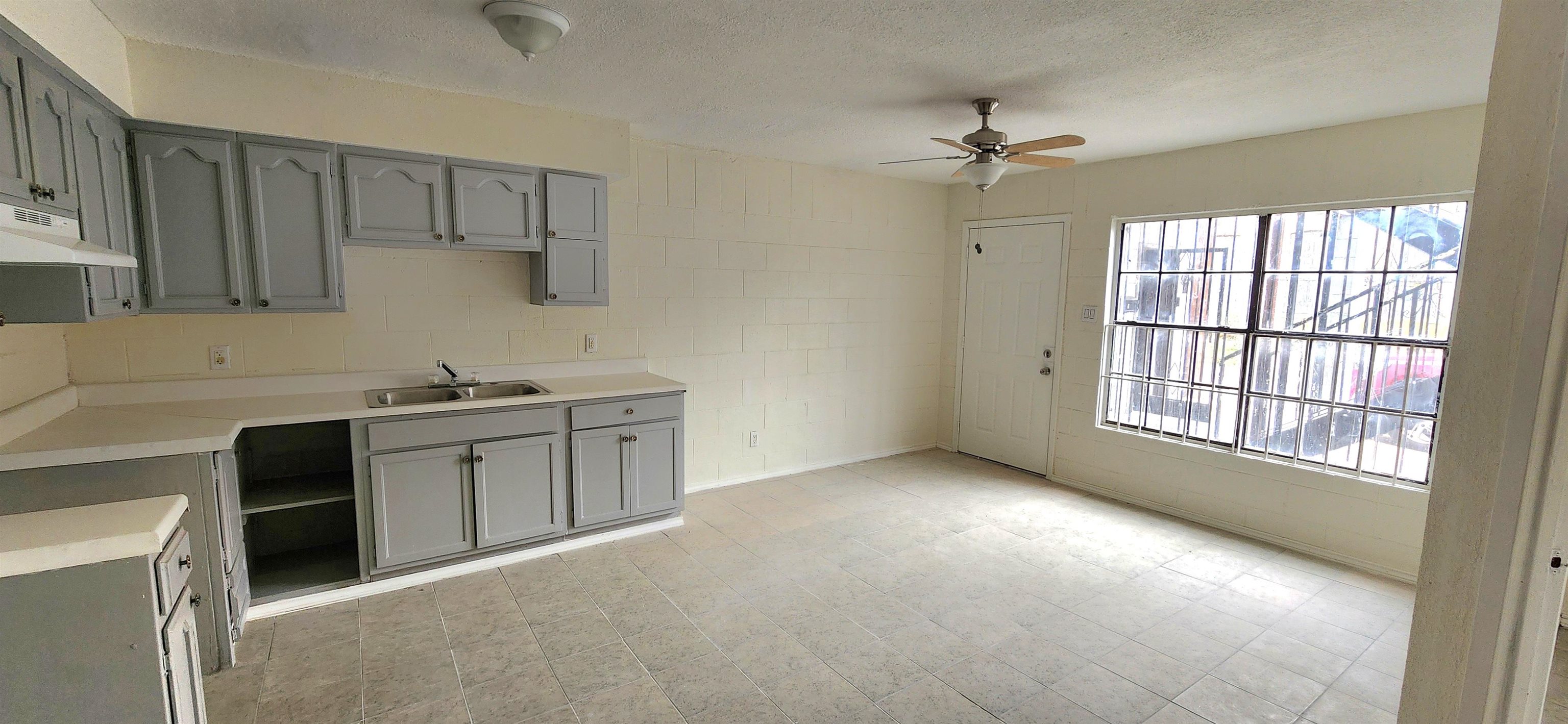 1702 Iturbide St Property Photo 25