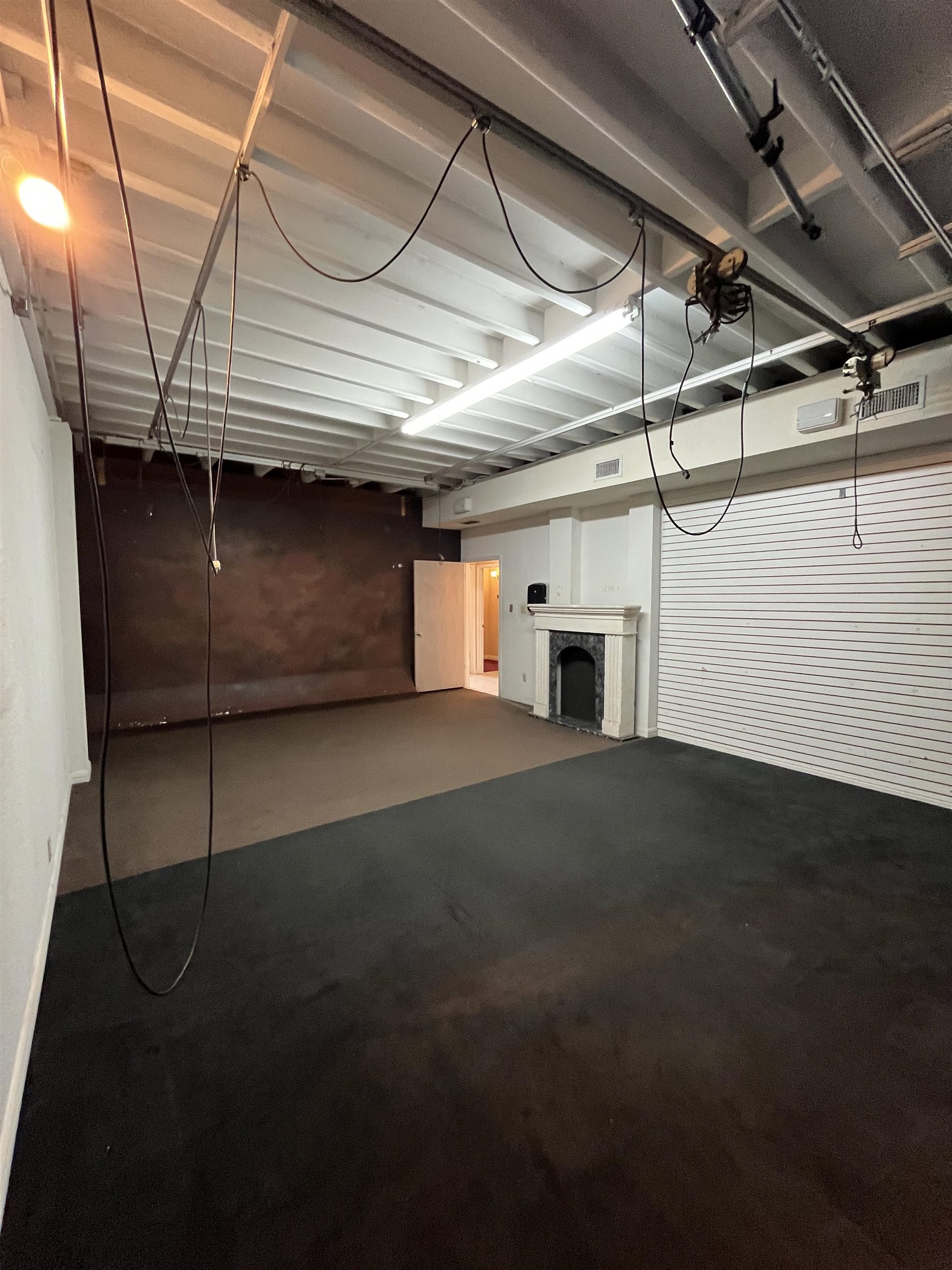 102 W Calton Rd Property Photo 15