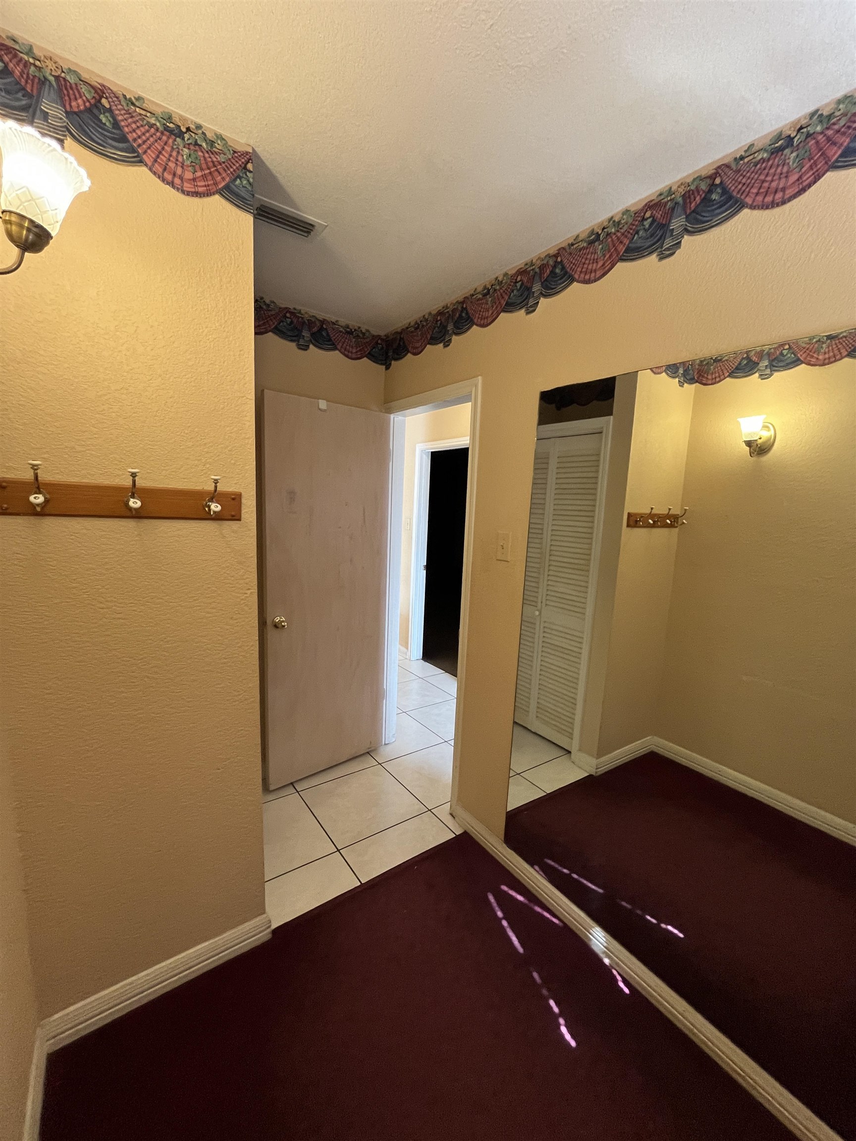 102 W Calton Rd Property Photo 19