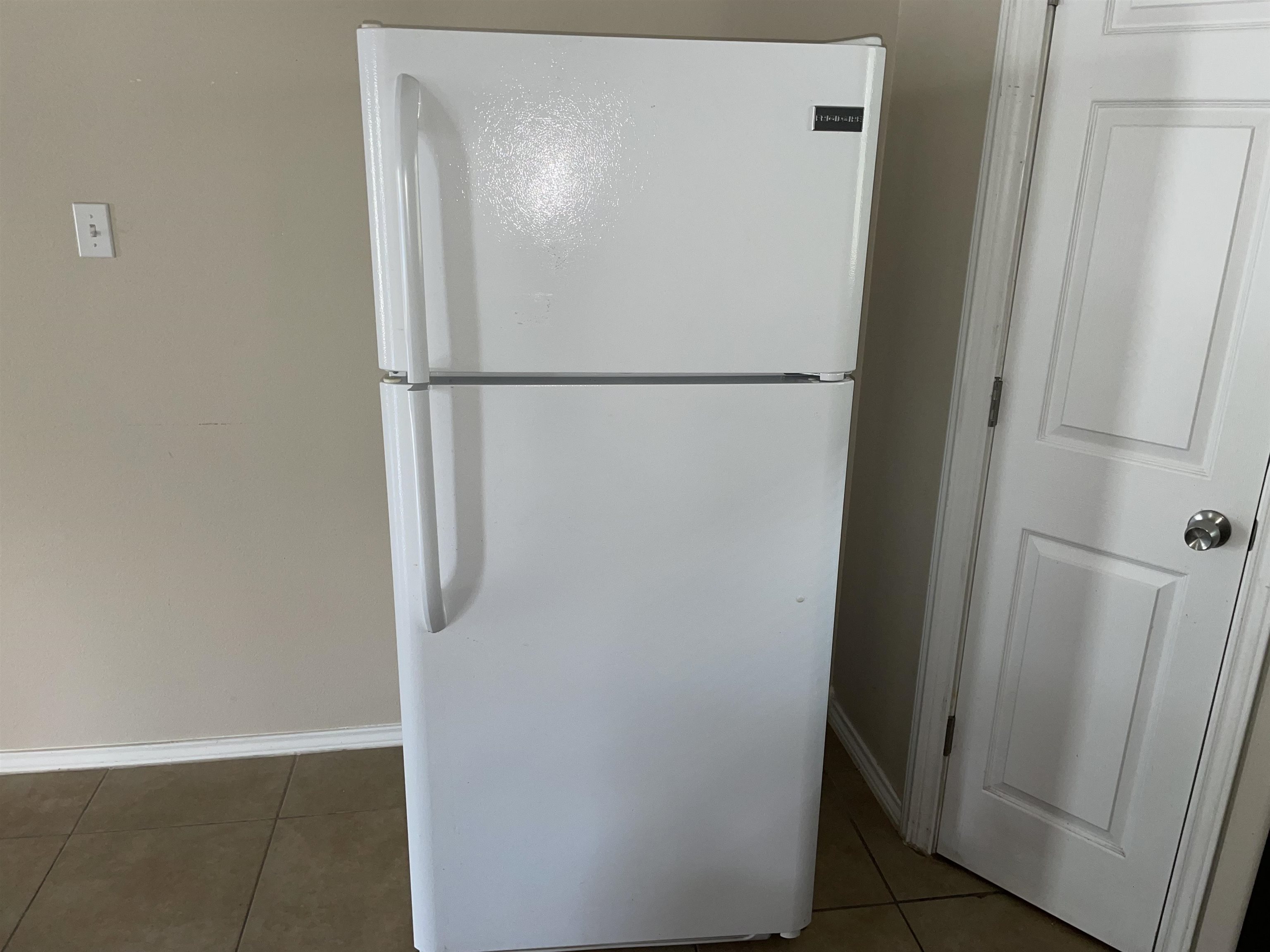 5402 Marcella Ave #103a Property Photo 8
