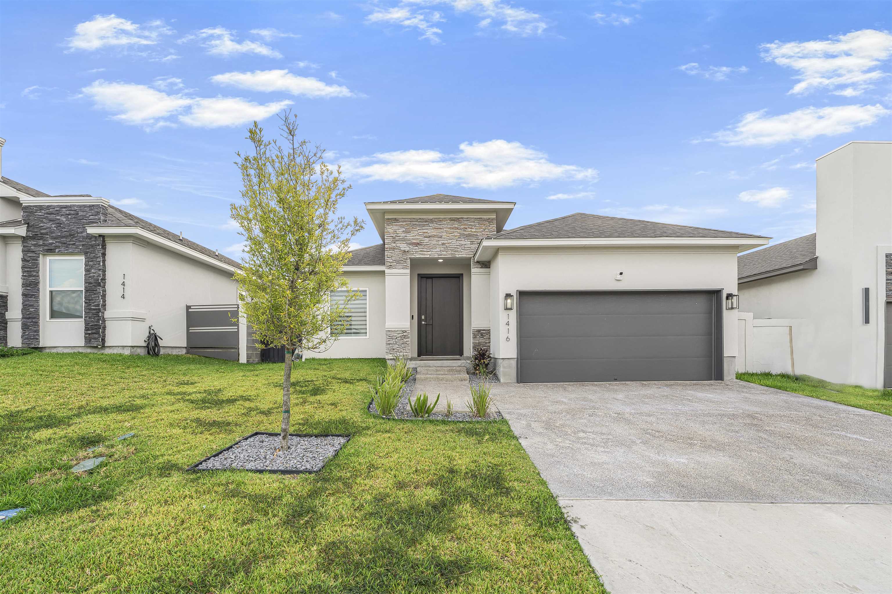 1416 Eagles LN Property Photo 1