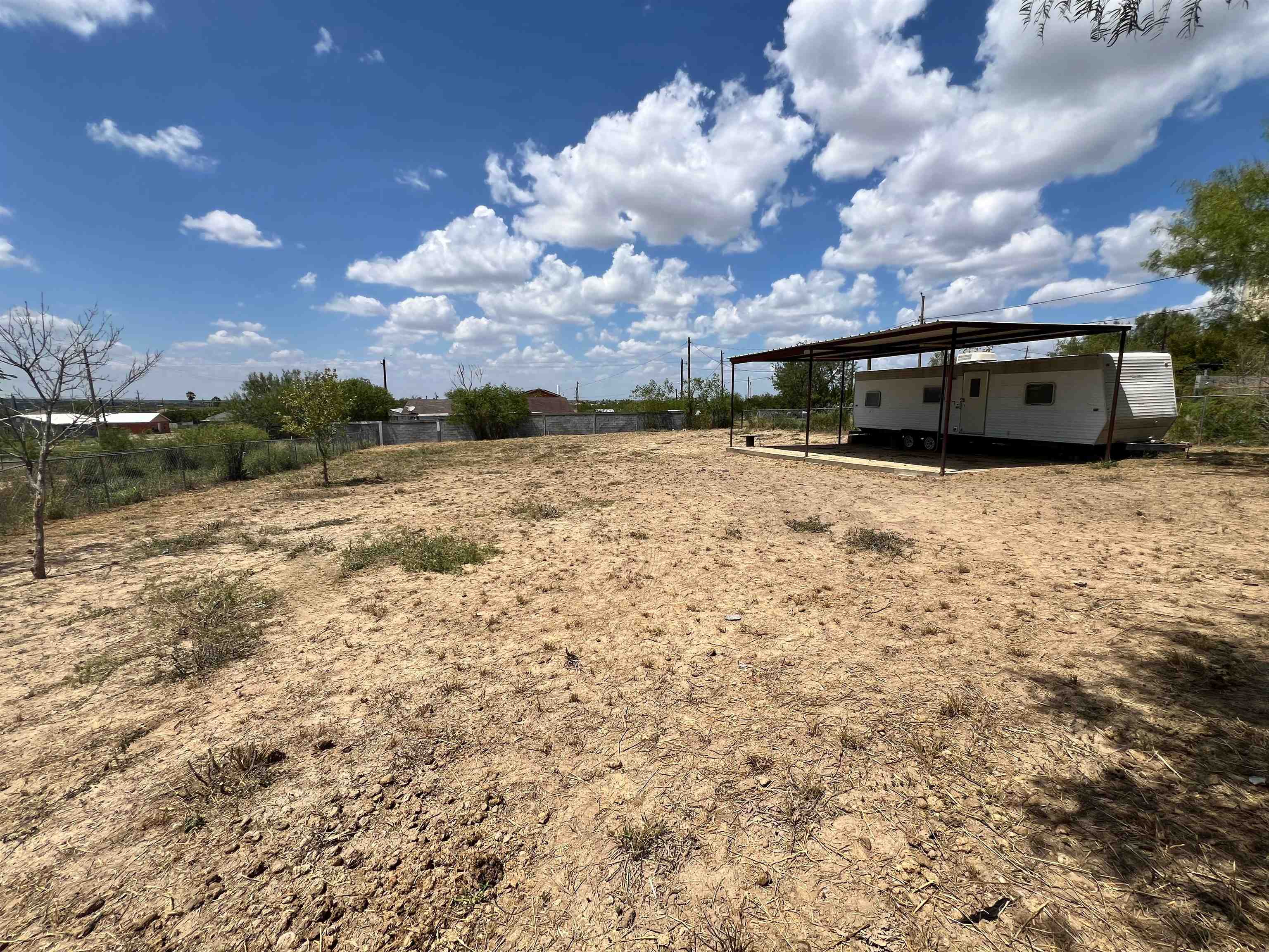 5311 Lopez Lane Property Photo 1