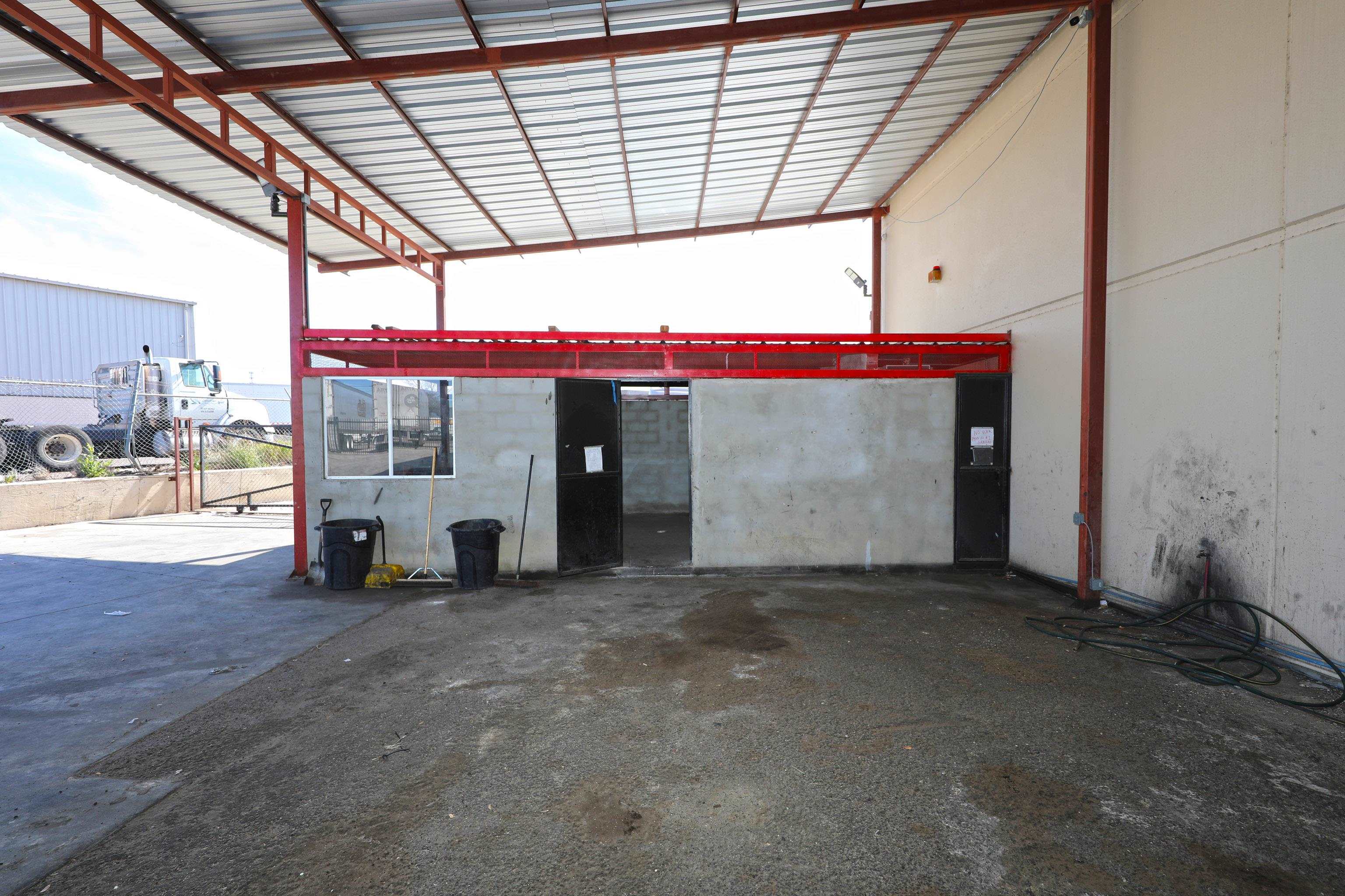 301 Grand Central Blvd Property Photo 2