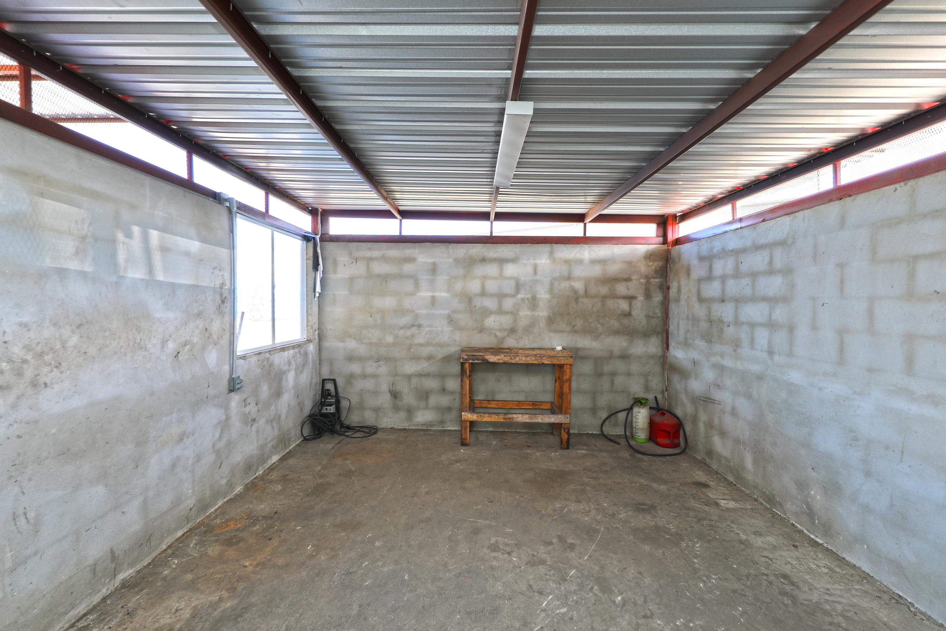 301 Grand Central Blvd Property Photo 11