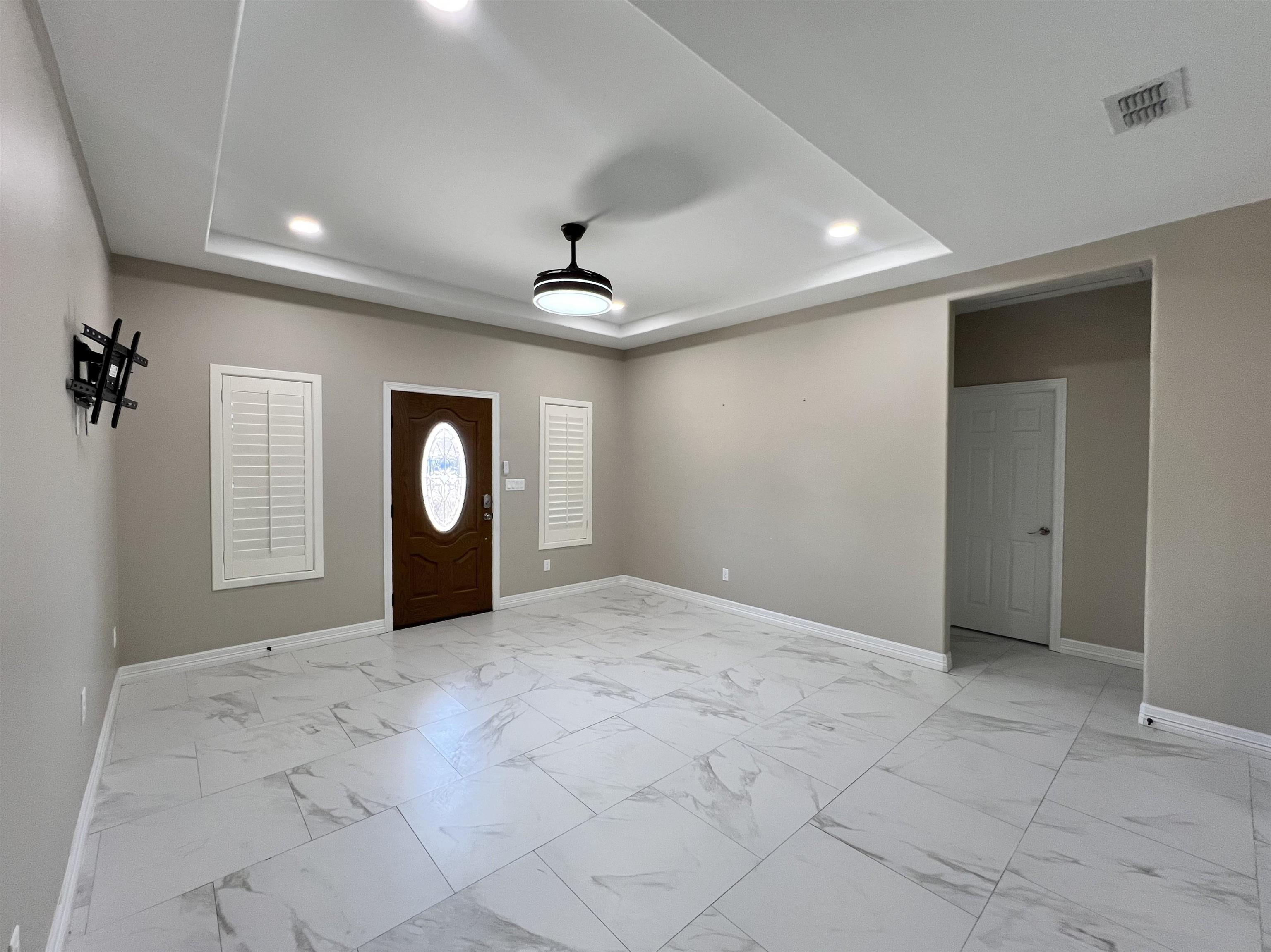 1103 Falcon Ave. Property Photo 8