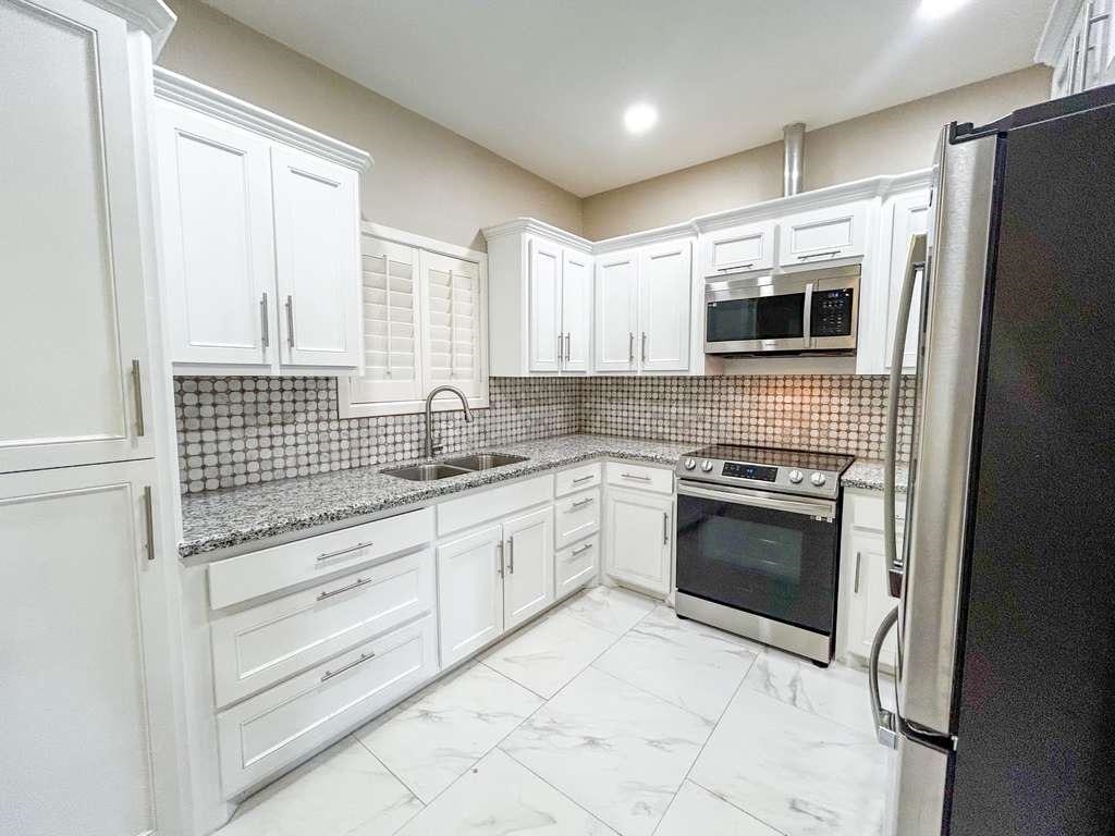 1103 Falcon Ave. Property Photo 15