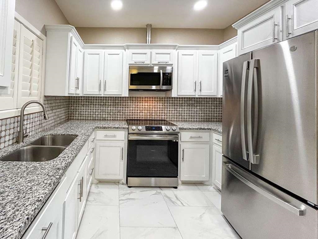 1103 Falcon Ave. Property Photo 16