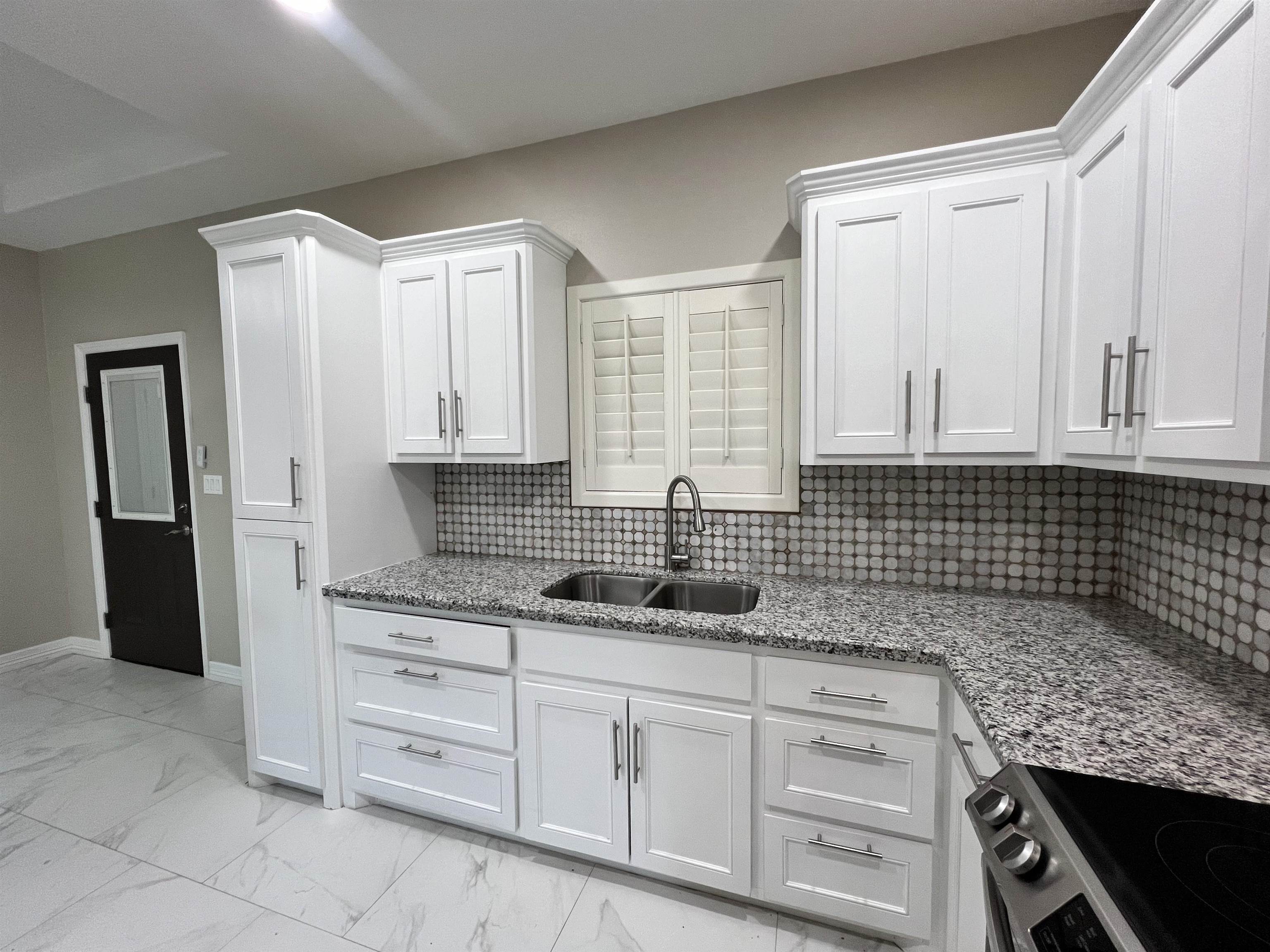 1103 Falcon Ave. Property Photo 18