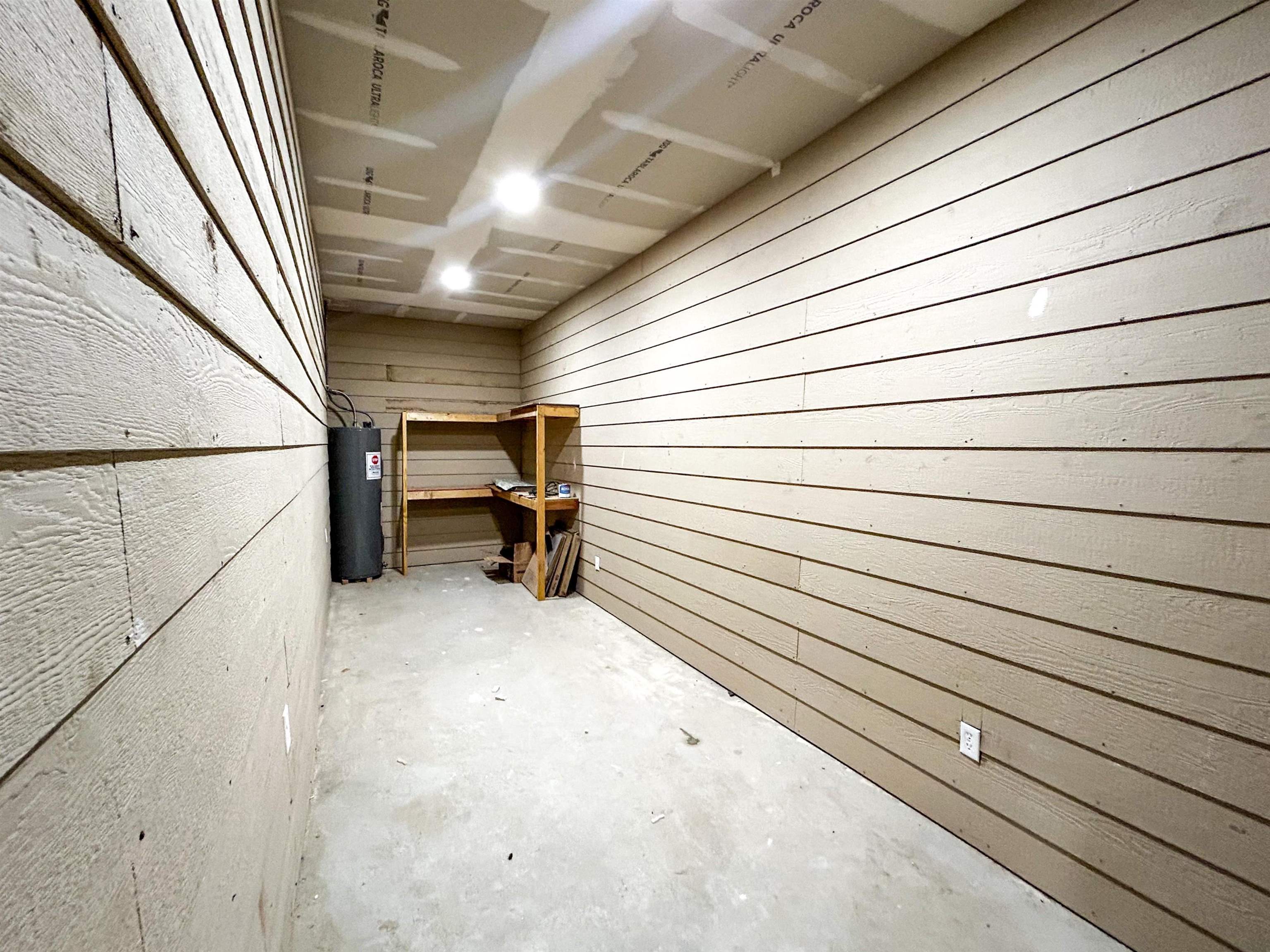 1103 Falcon Ave. Property Photo 35