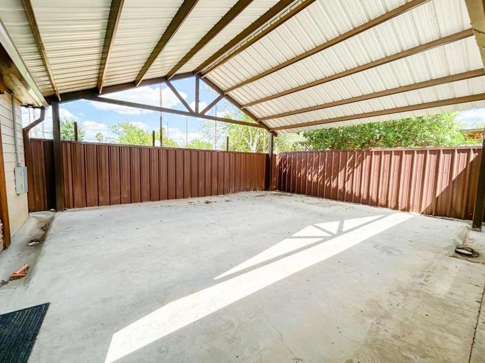 1103 Falcon Ave. Property Photo 38