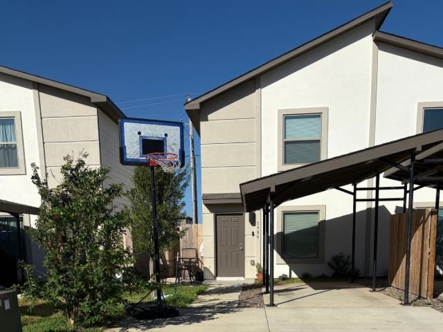 1906 Port Louisiana Dr 1906 Property Photo 1