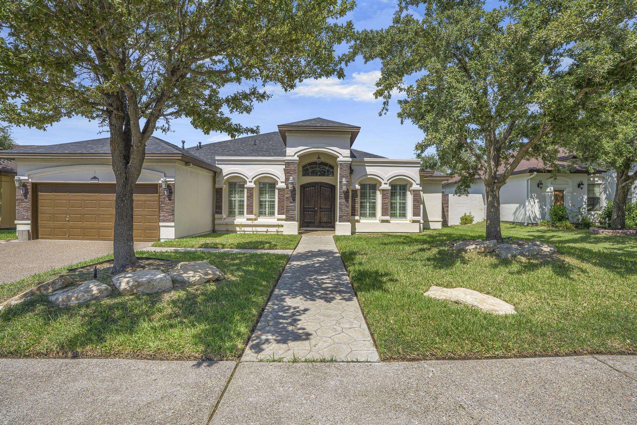 3826 Crestwind Dr Property Photo 1