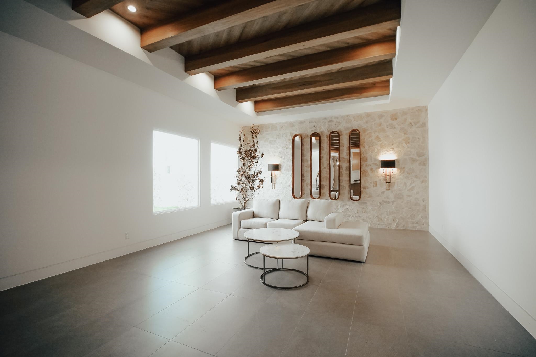 528 Journey Loop Property Photo 6
