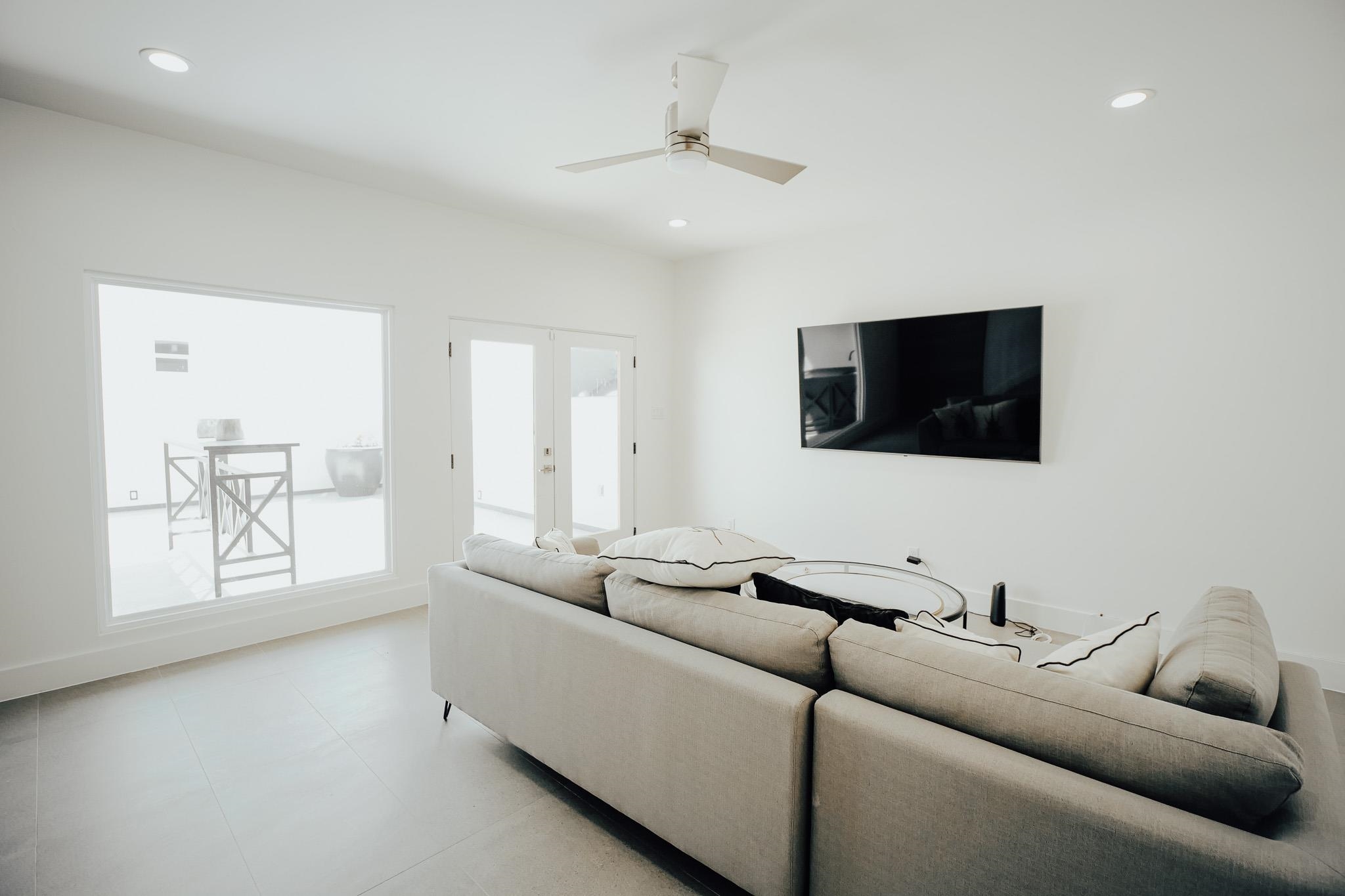 528 Journey Loop Property Photo 27