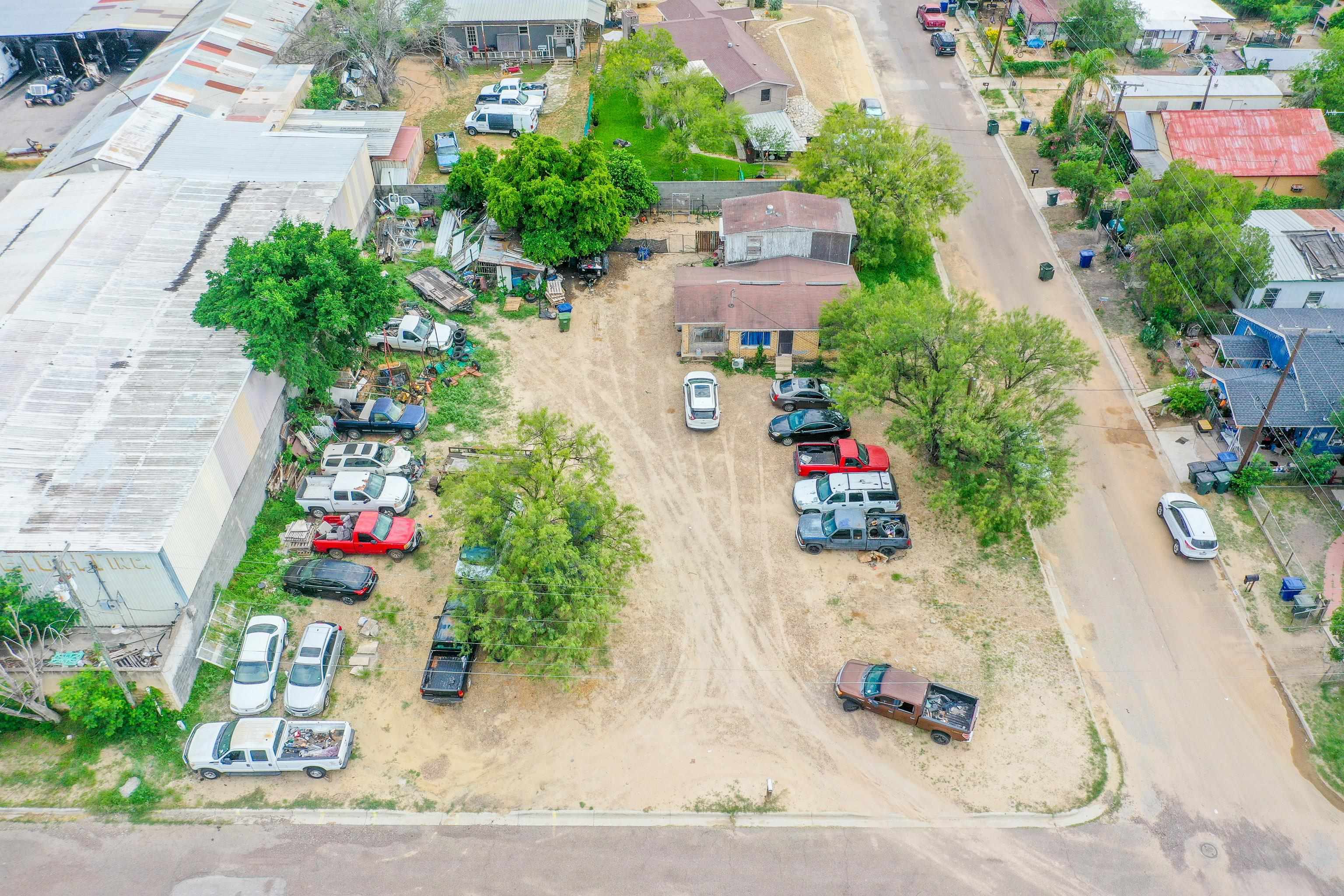 3201 & 3205 Chacon St Property Photo 1