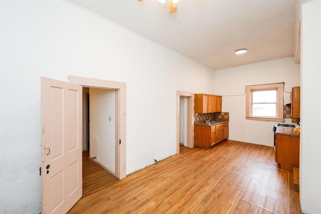 1517 Garcia St Property Photo 11