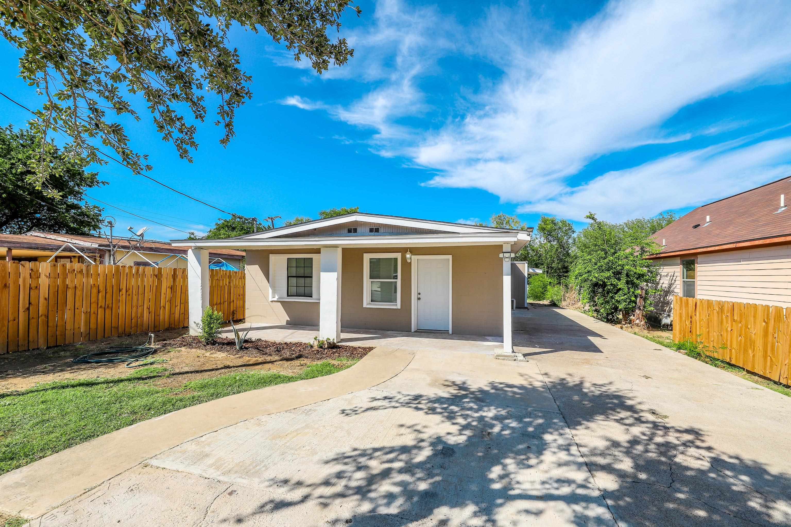 904 E Montgomery St Property Photo 1