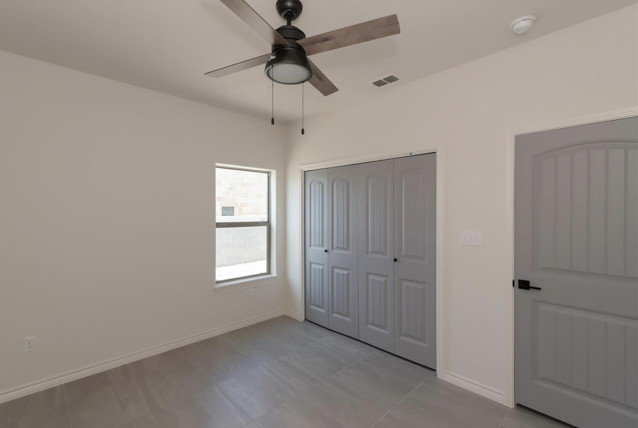 7608 Rocio Dr 15 Property Photo 6