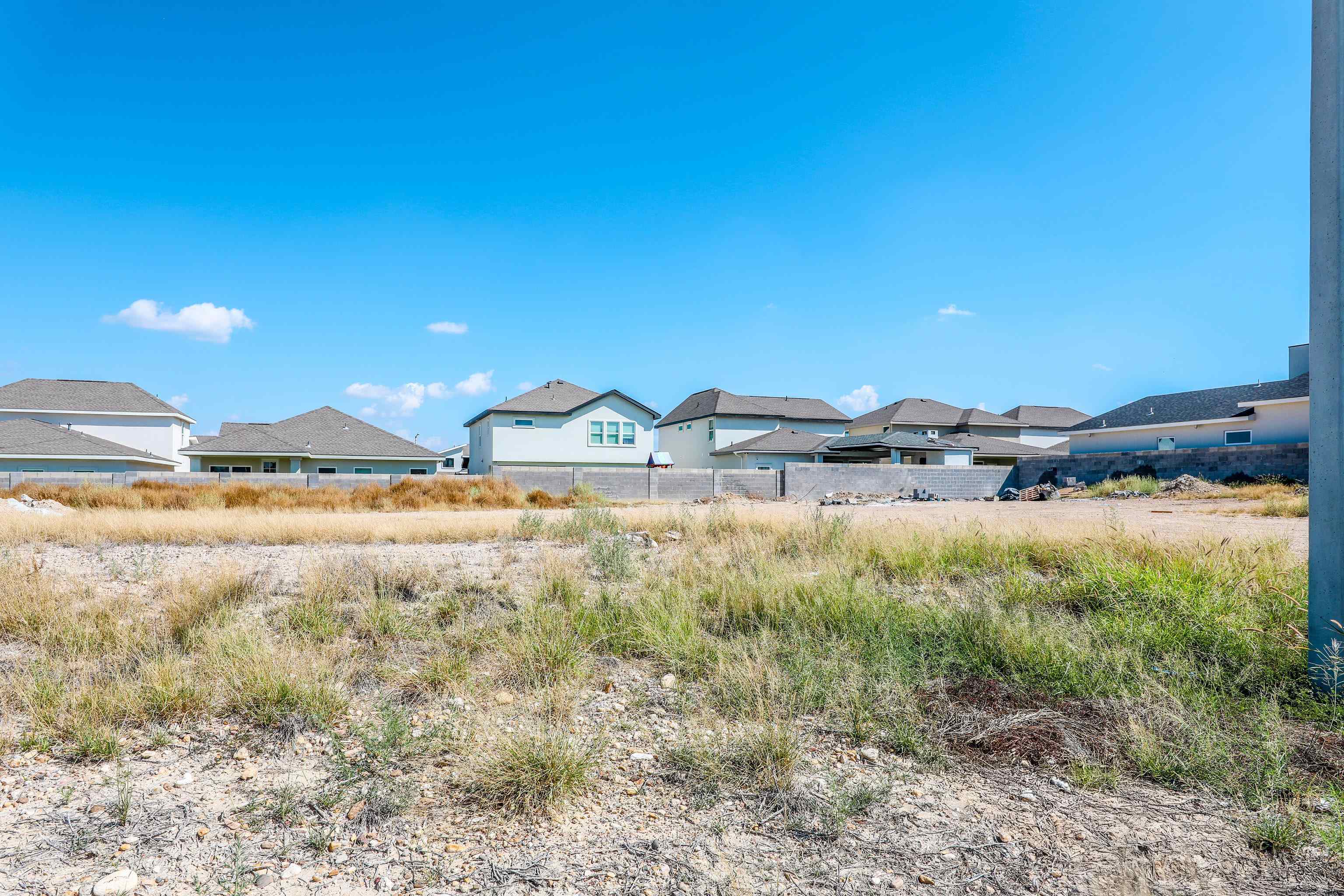 522 Journey Loop Property Photo 12