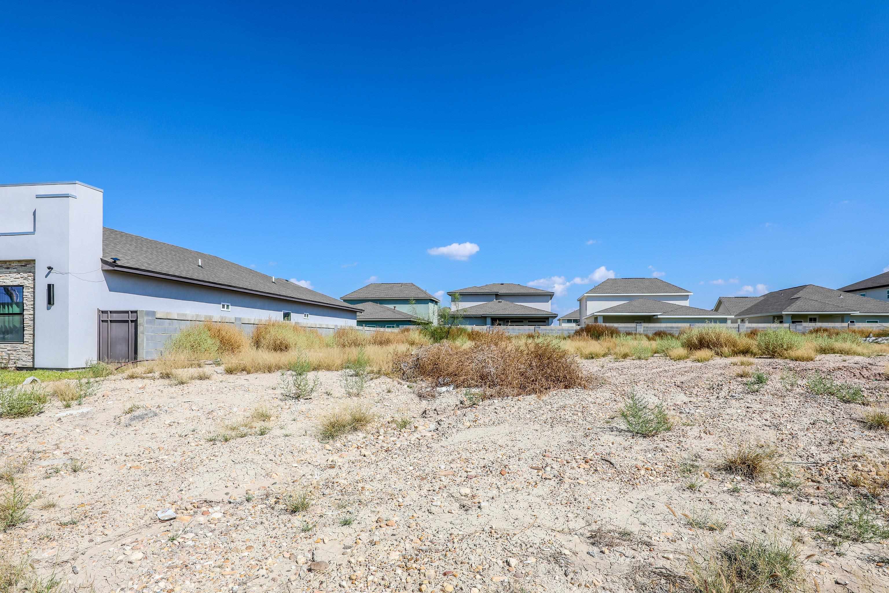 516 Journey Loop Property Photo 10