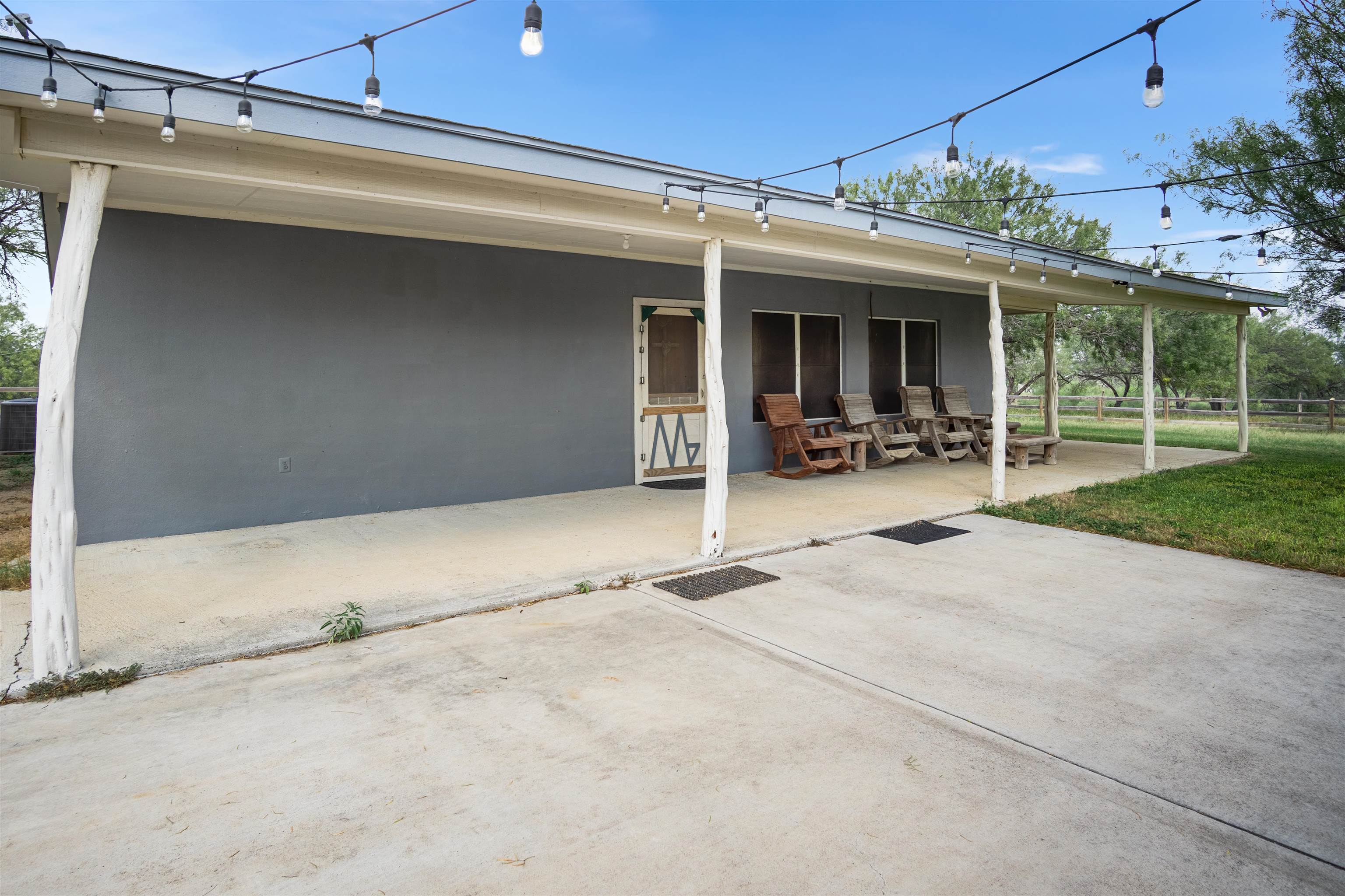 297 Webb Rd Property Photo 25