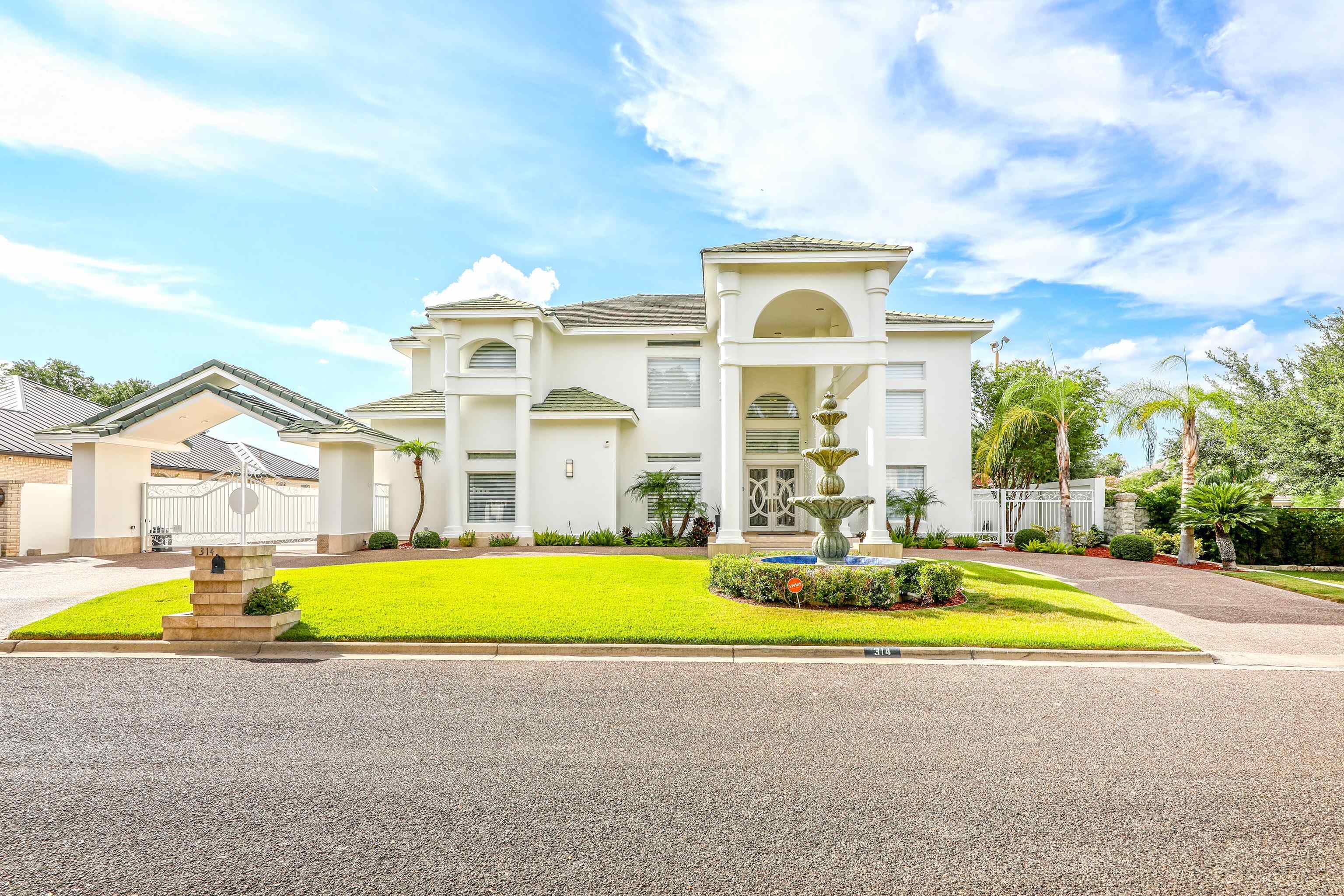 314 Bordeaux Dr Property Photo 1