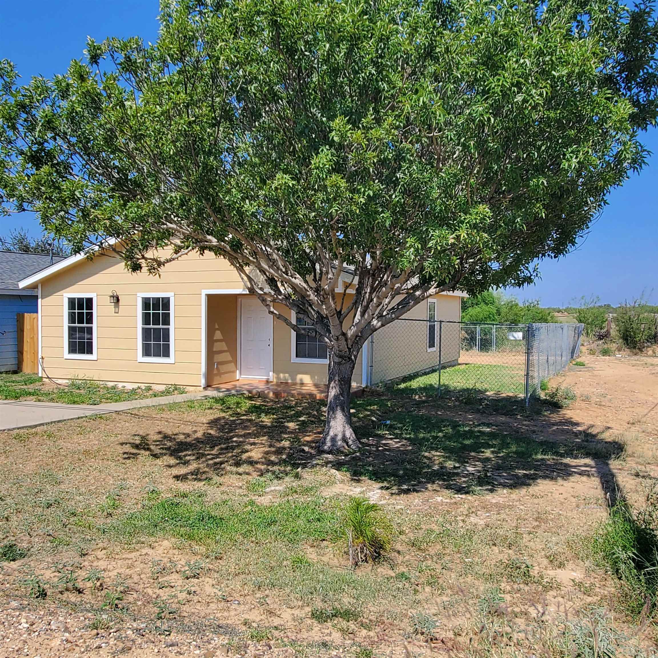 1206 Paseo De Danubio Property Photo 1
