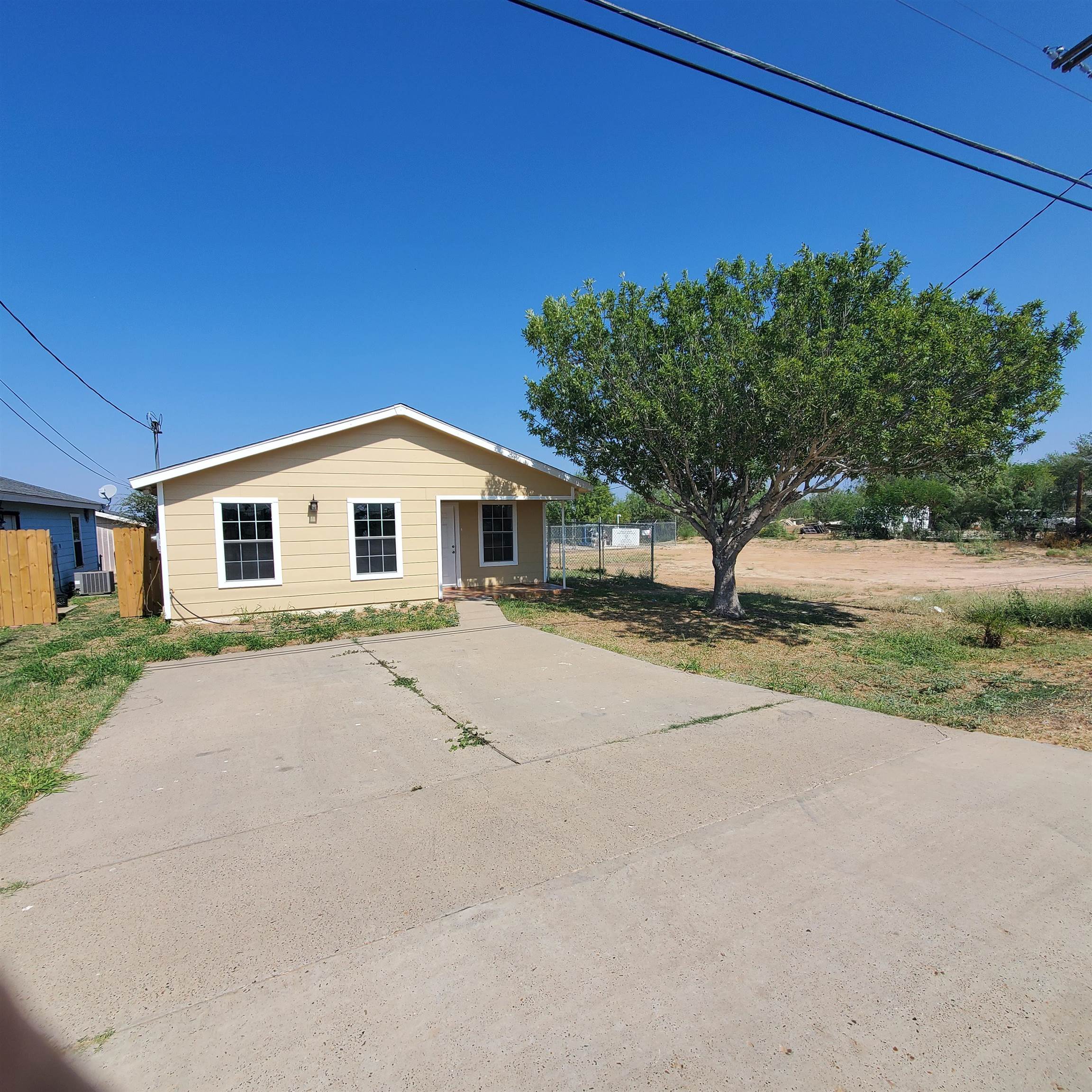 1206 Paseo De Danubio Property Photo 2
