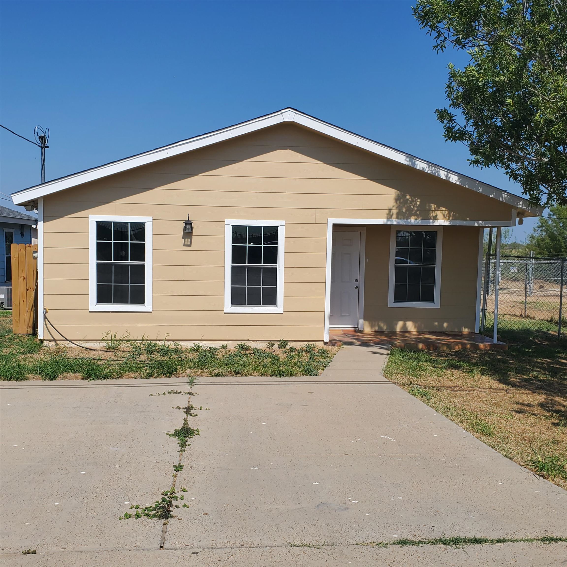 1206 Paseo De Danubio Property Photo 3