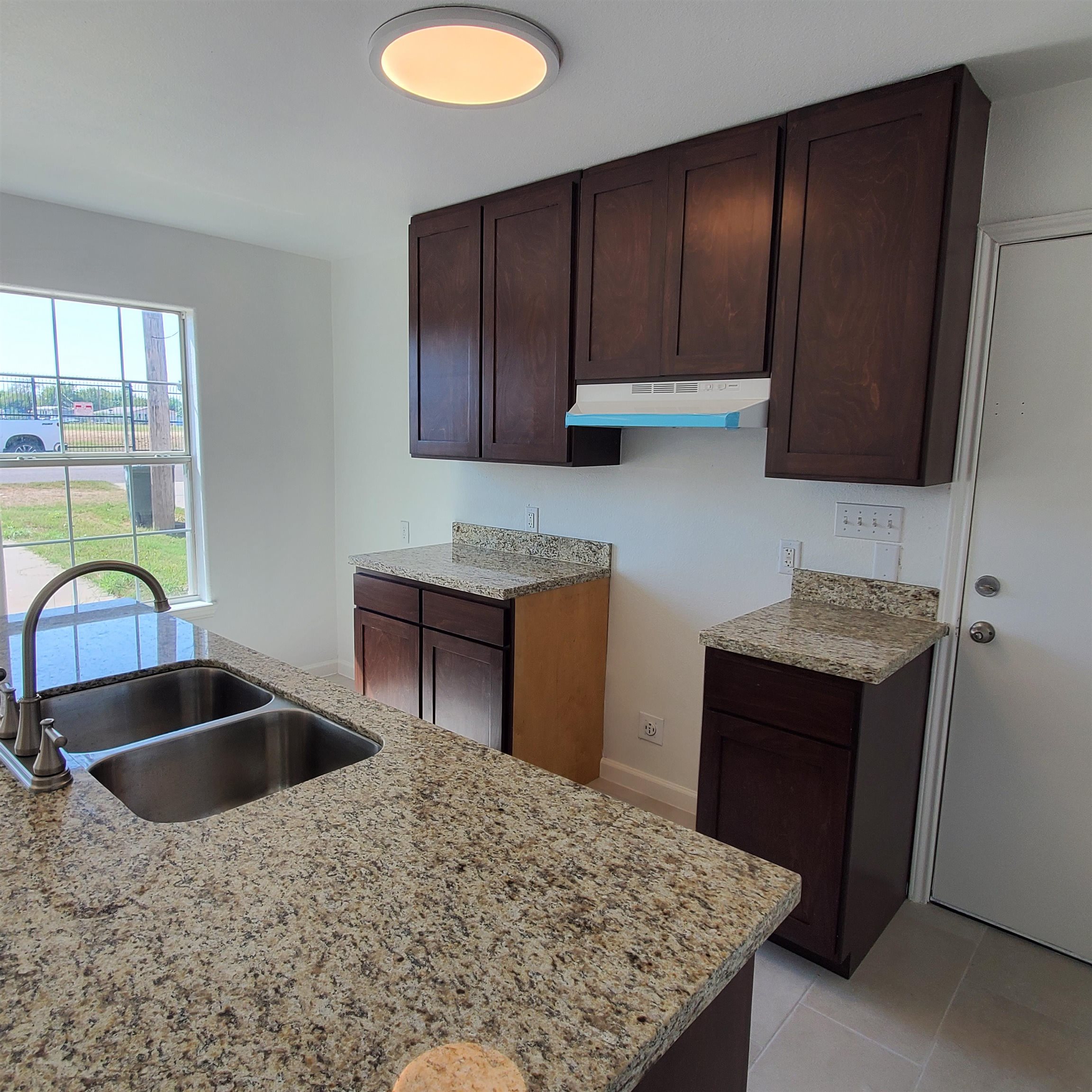 1206 Paseo De Danubio Property Photo 12