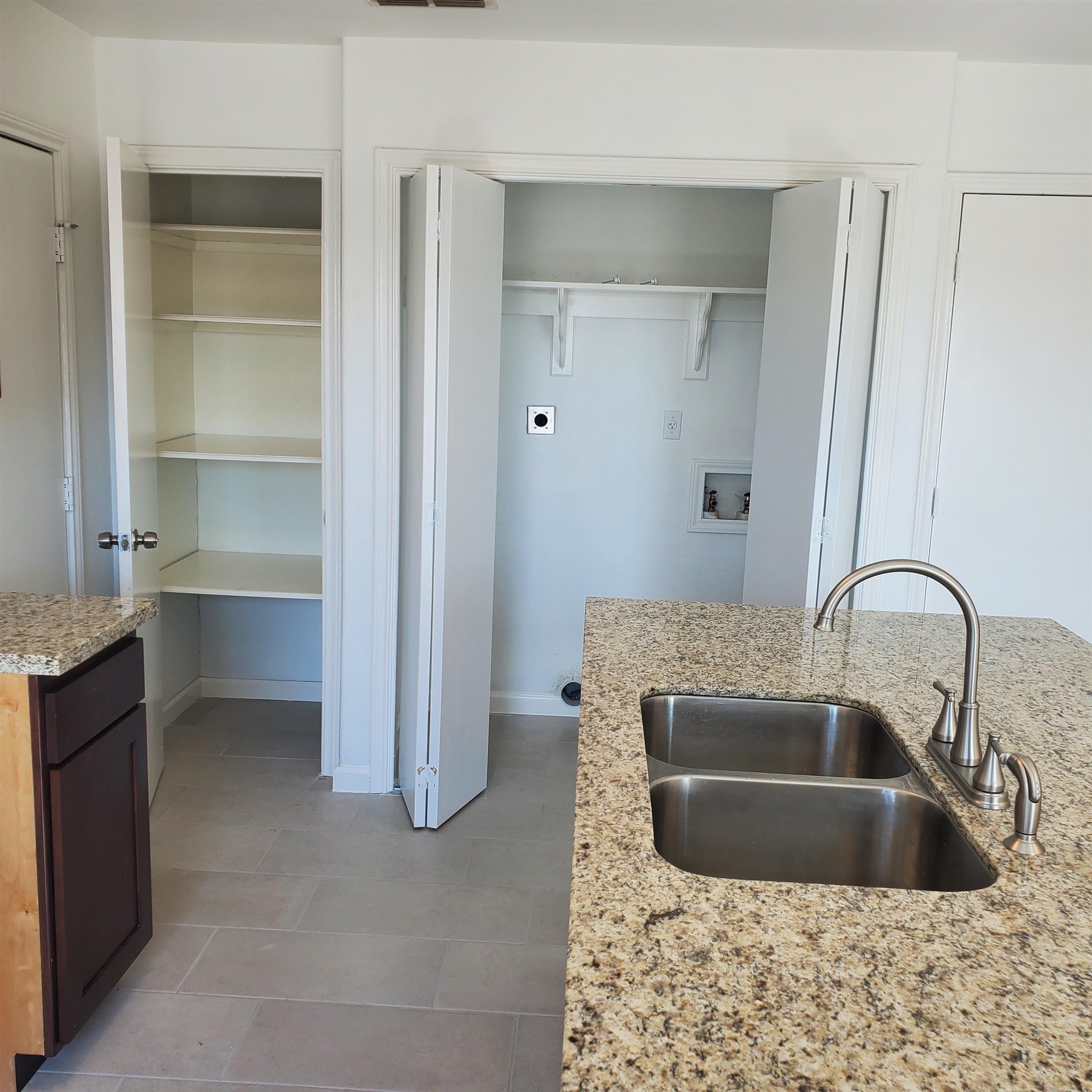 1206 Paseo De Danubio Property Photo 13