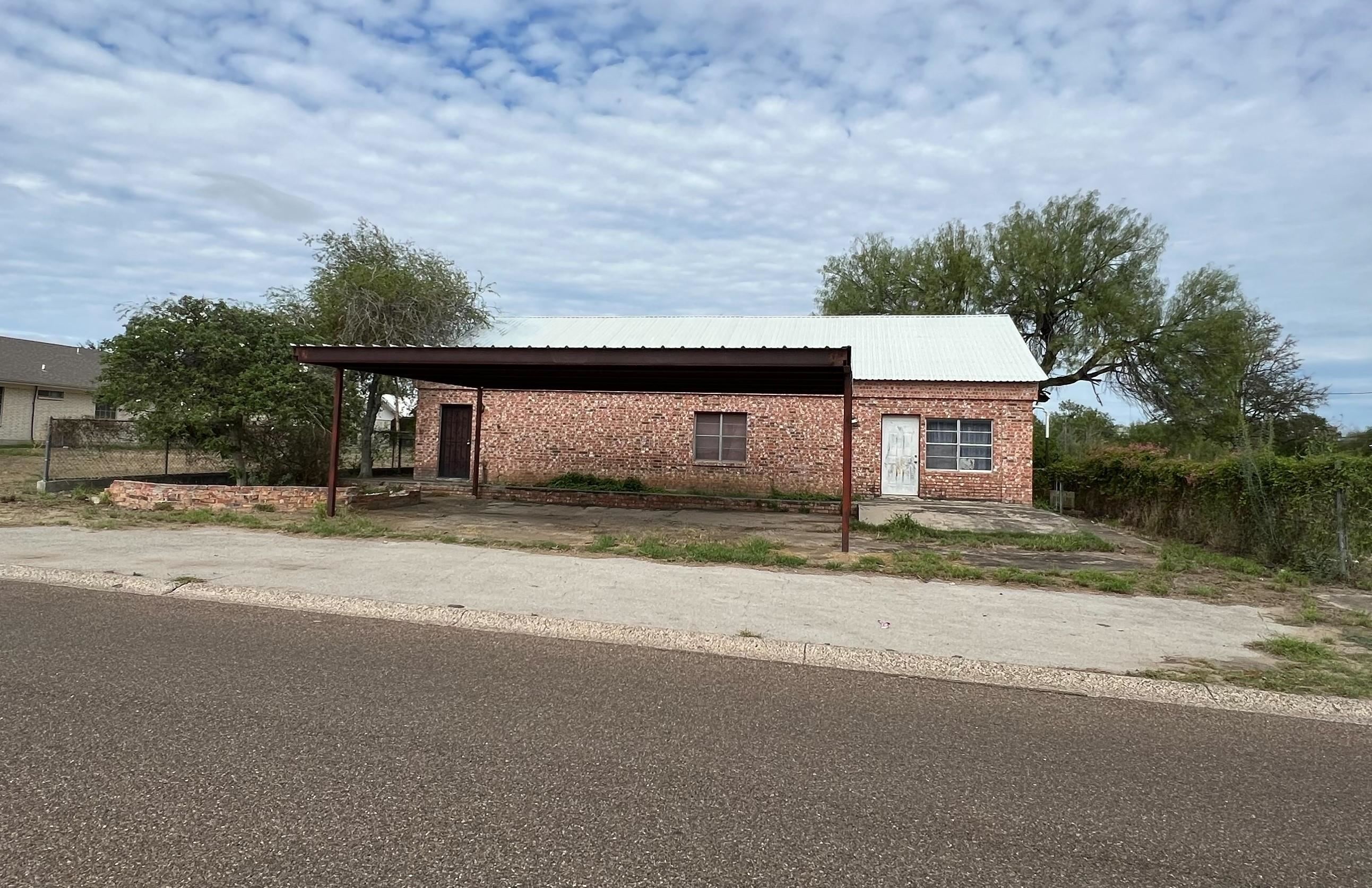 1406 Alamo St Property Photo 1