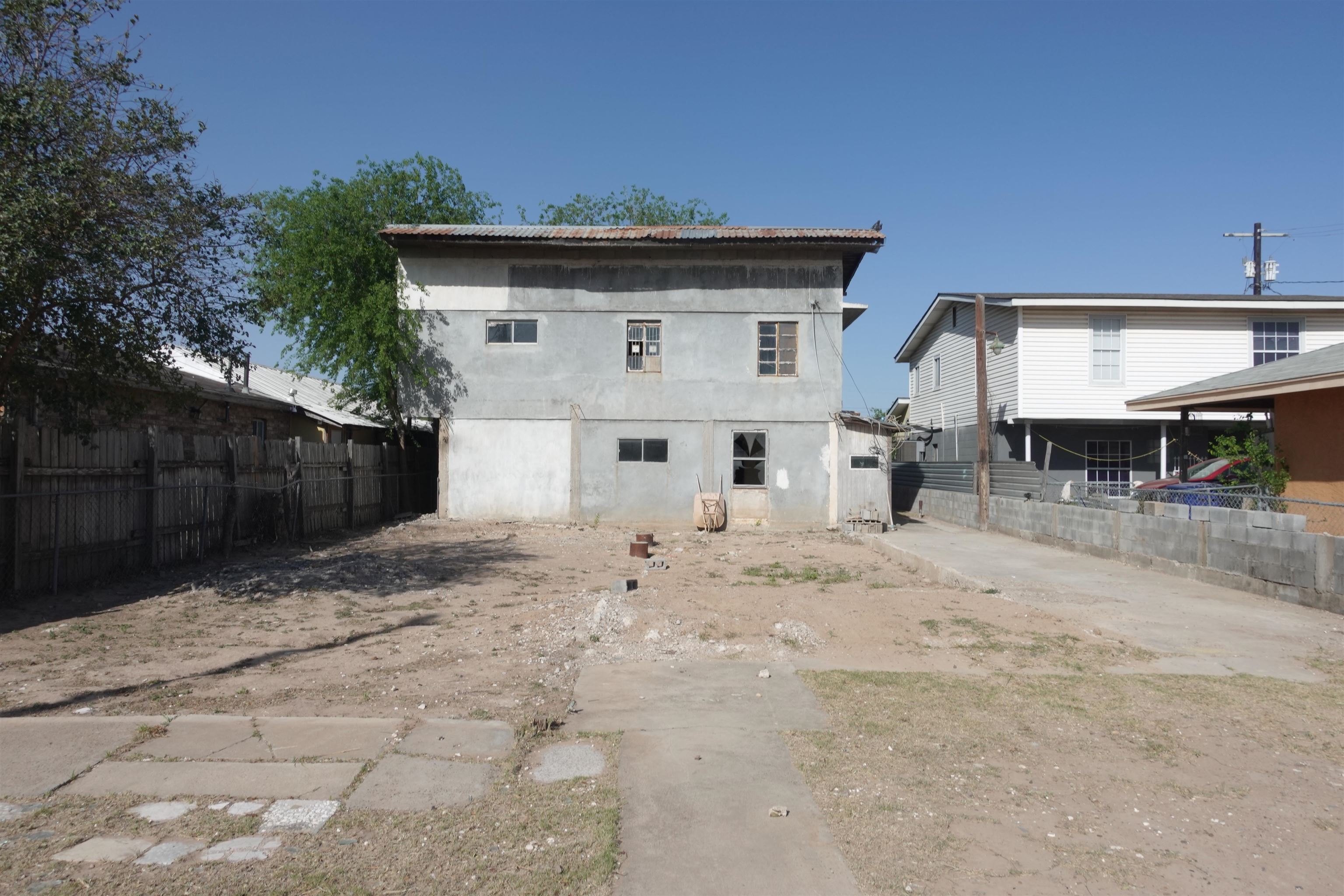 1518 Santa Cleotilde Ave Property Photo 1